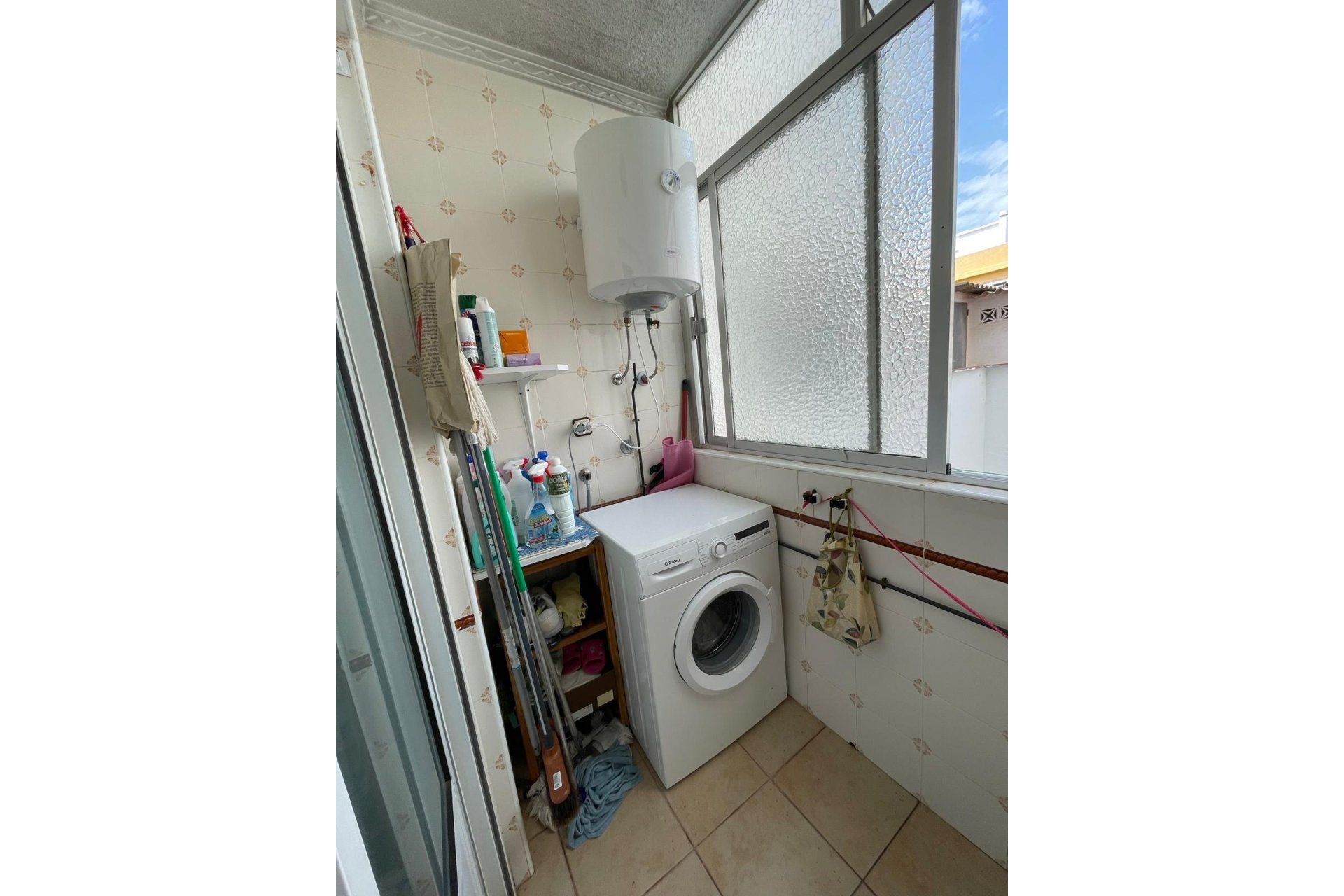 Revânzare - Apartament -
Torrevieja - Las Piscinas Naturales