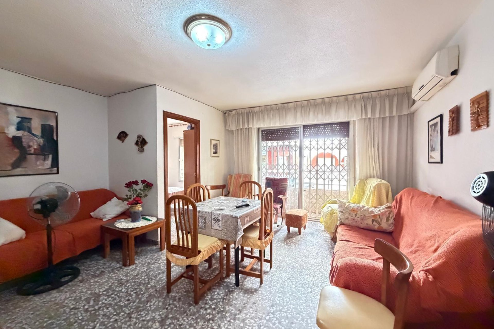 Revânzare - Apartament -
Torrevieja - Las Piscinas Naturales
