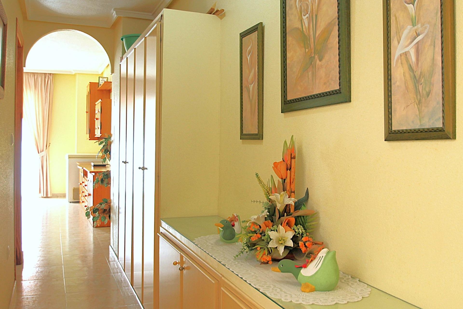 Revânzare - Apartament -
Torrevieja - Las Piscinas Naturales