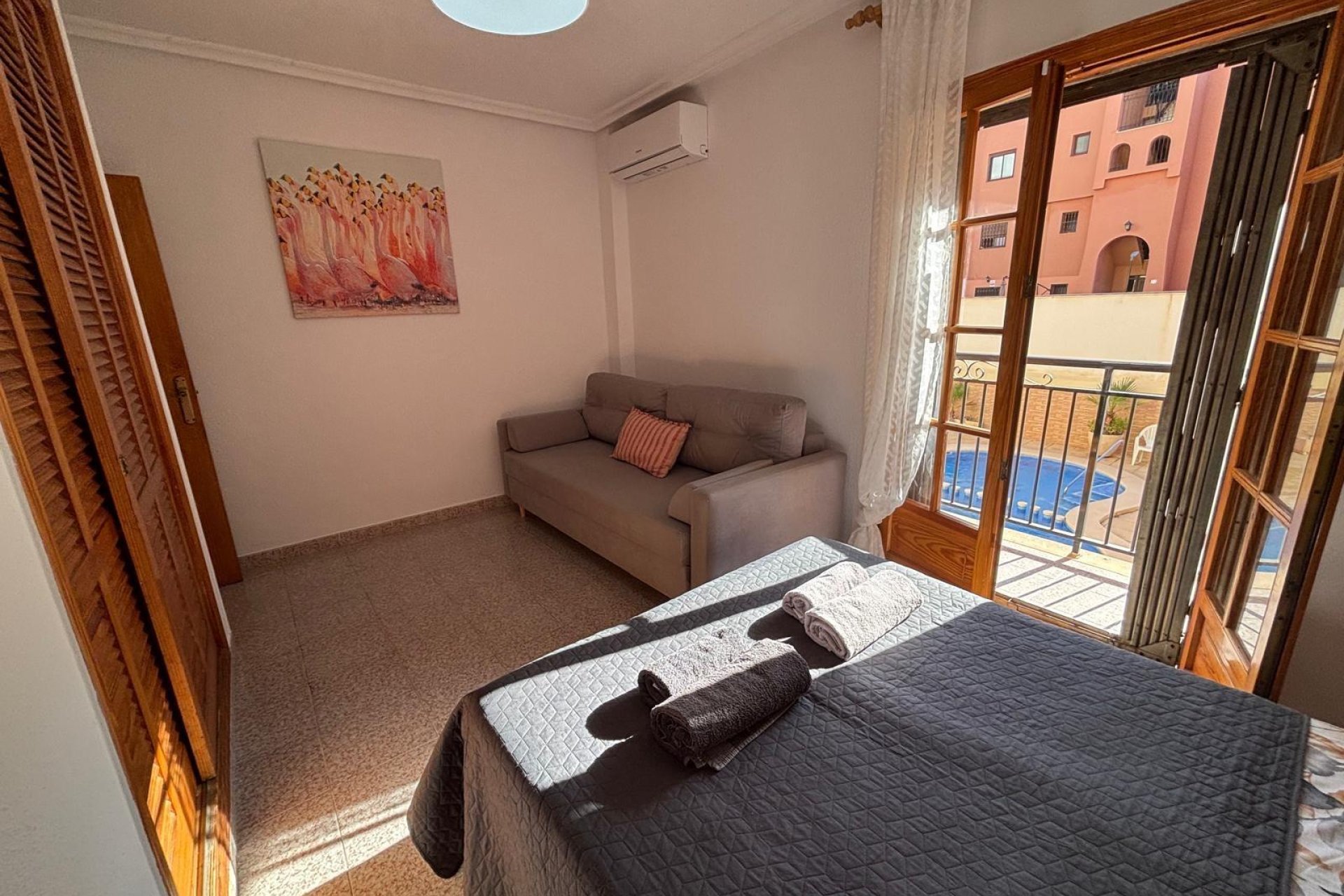Revânzare - Apartament -
Torrevieja - Los Frutales