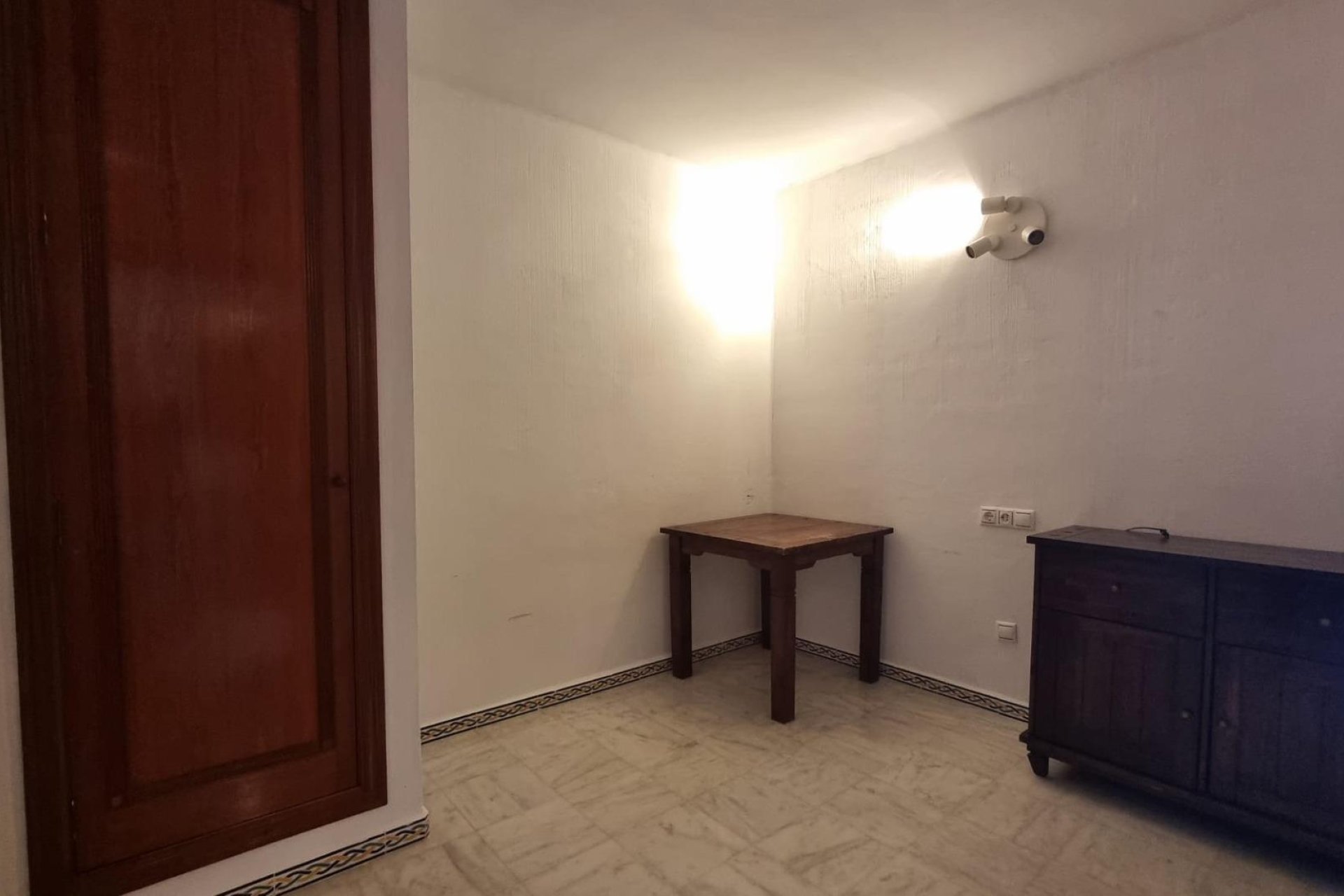 Revânzare - Apartament -
Torrevieja - Los Frutales