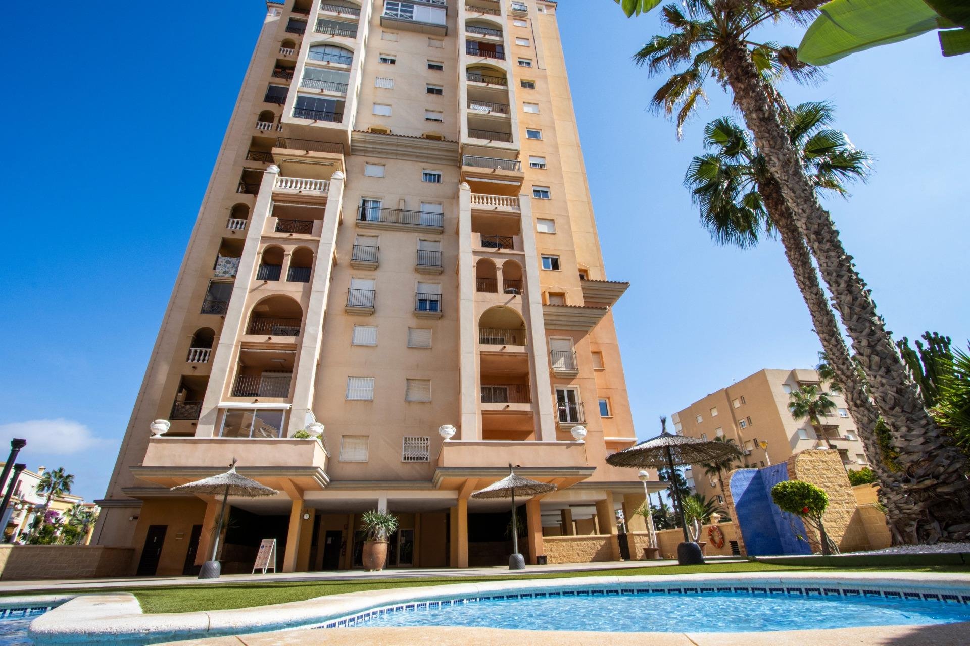 Revânzare - Apartament -
Torrevieja - Los Frutales