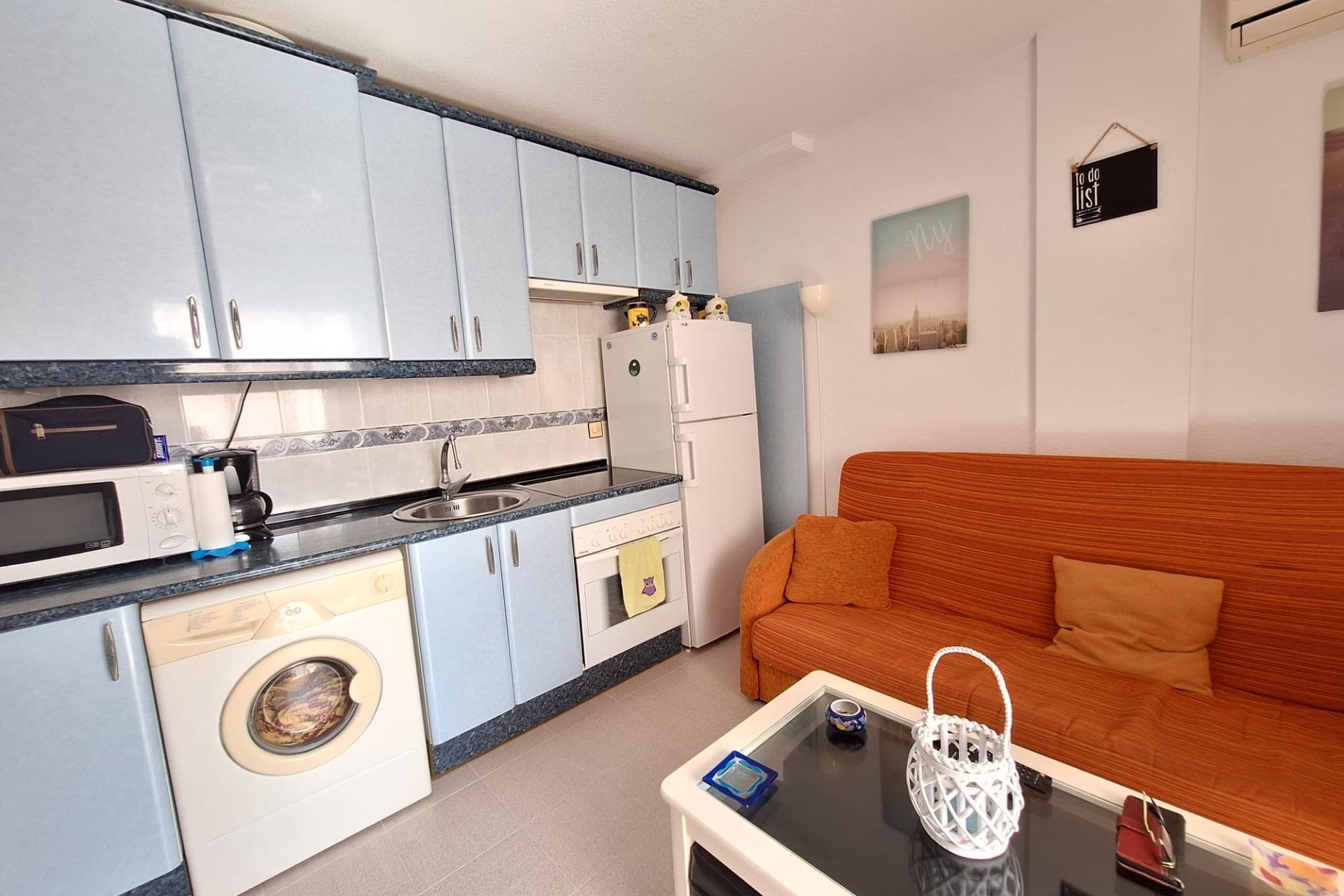Revânzare - Apartament -
Torrevieja - Nueva Torrevieja