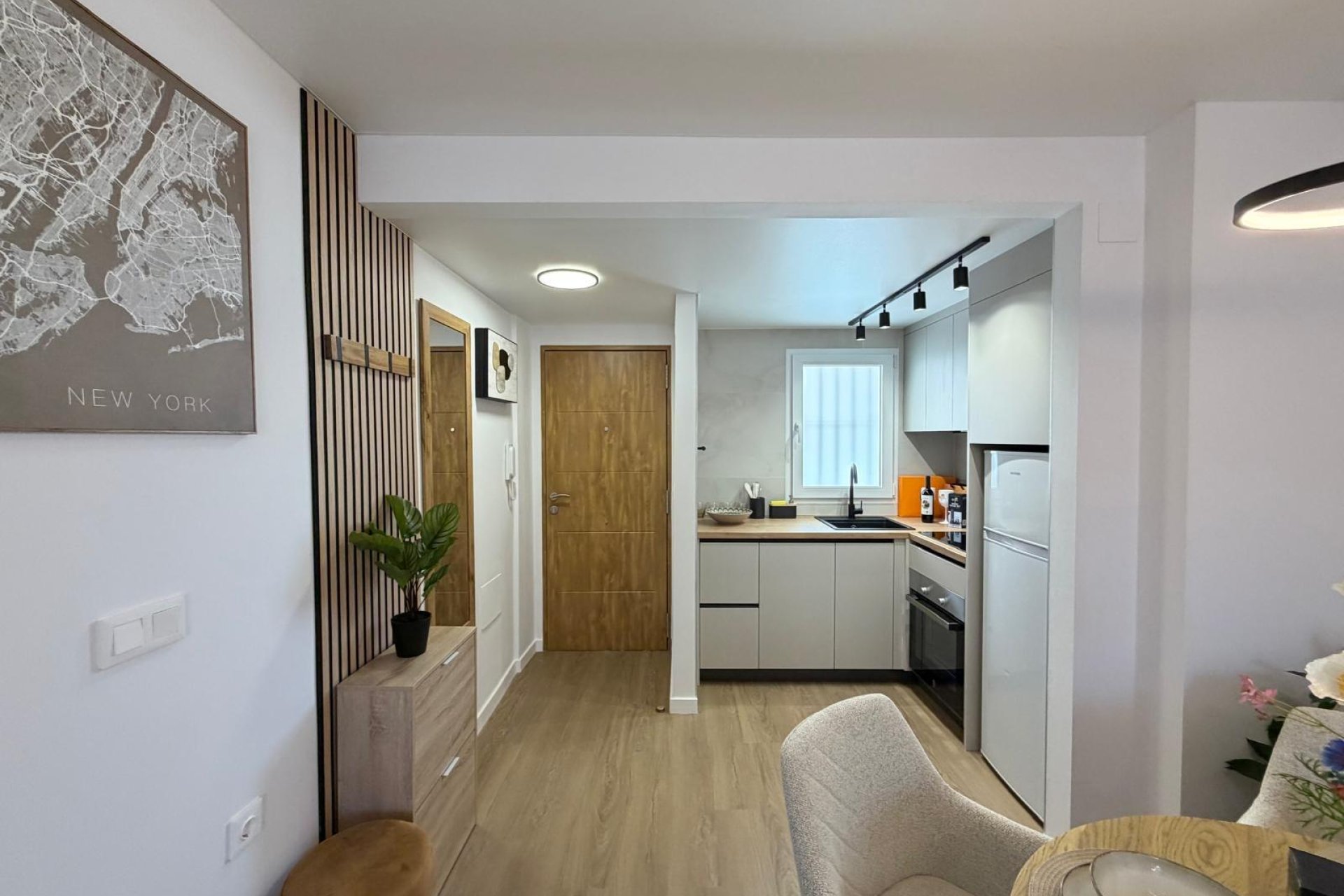 Revânzare - Apartament -
Torrevieja - Nueva Torrevieja