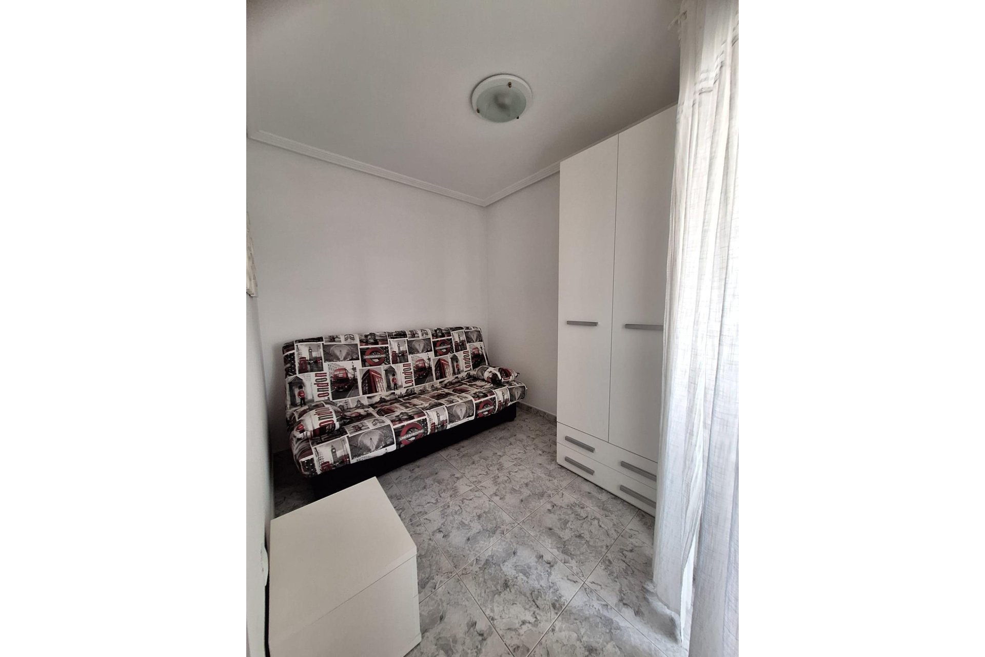 Revânzare - Apartament -
Torrevieja - Nueva Torrevieja