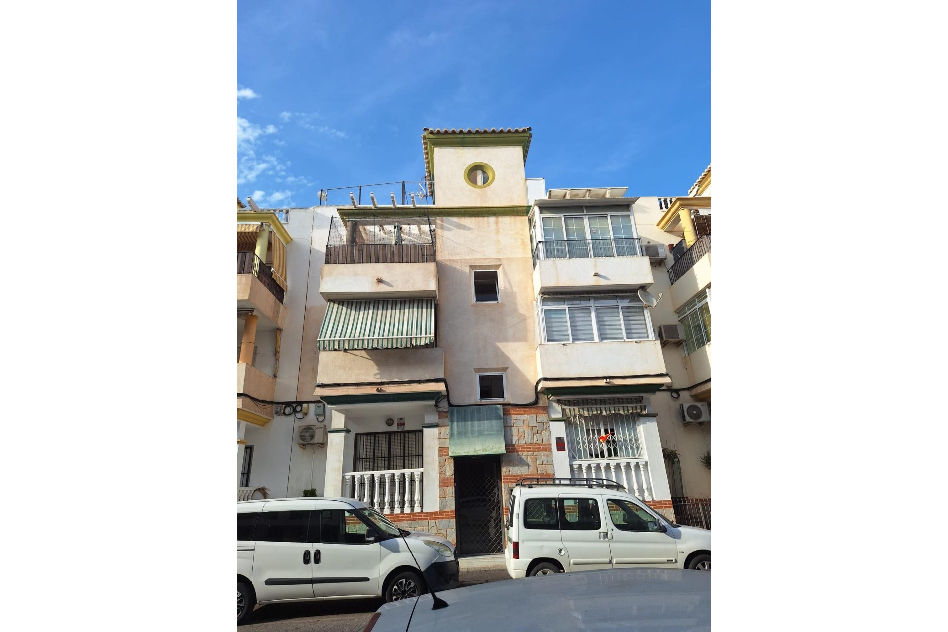 Revânzare - Apartament -
Torrevieja - Nueva Torrevieja