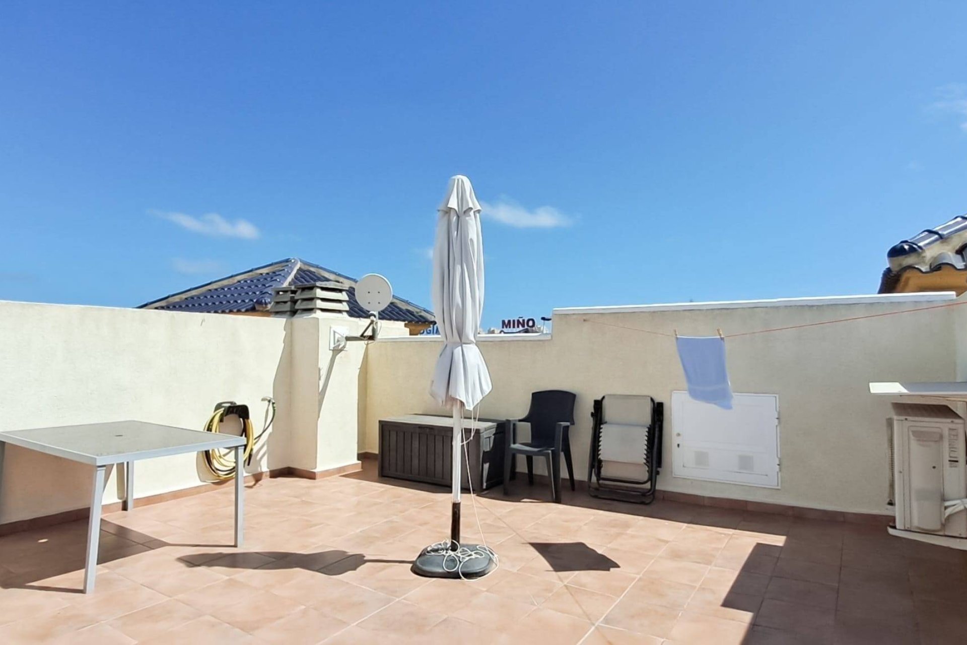Revânzare - Apartament -
Torrevieja - Parque Acuático - Sector 25