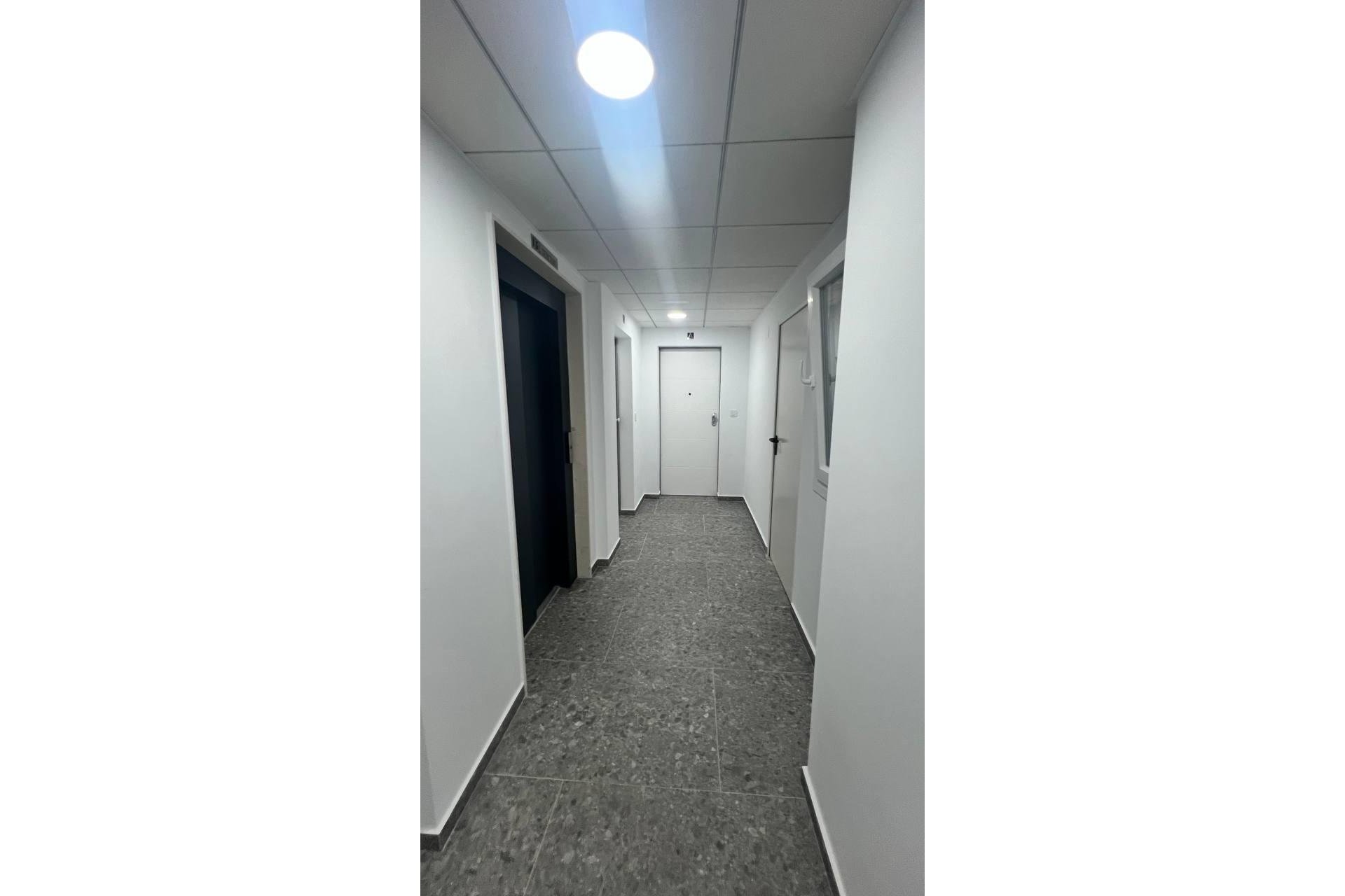 Revânzare - Apartament -
Torrevieja - PARQUE DE LAS NACIONES