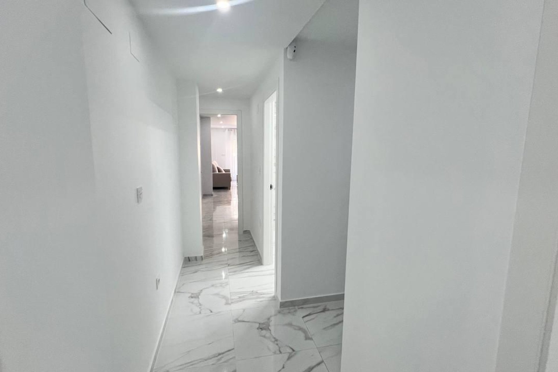 Revânzare - Apartament -
Torrevieja - PARQUE DE LAS NACIONES