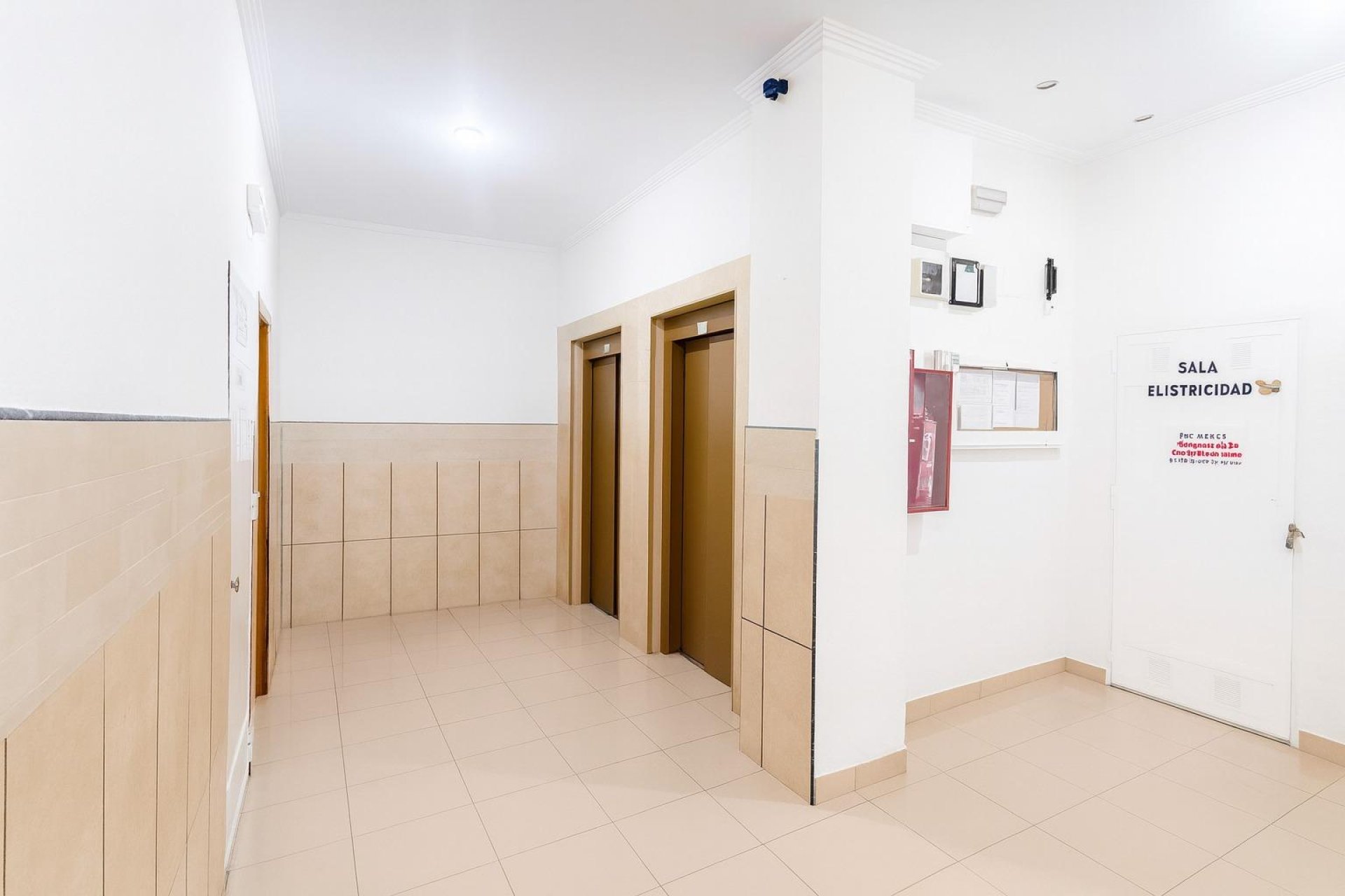 Revânzare - Apartament -
Torrevieja - PARQUE DE LAS NACIONES