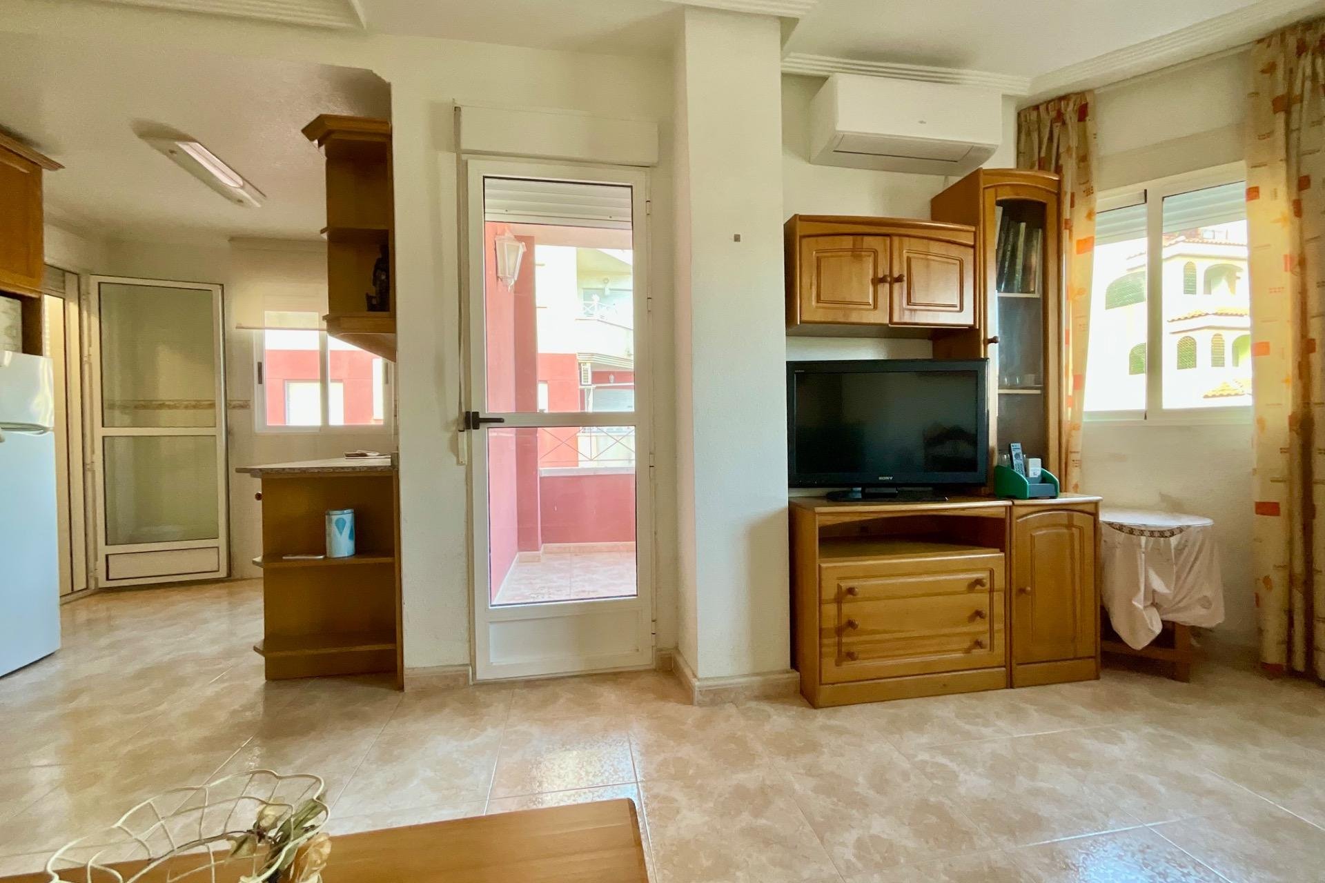 Revânzare - Apartament -
Torrevieja - PARQUE DE LAS NACIONES