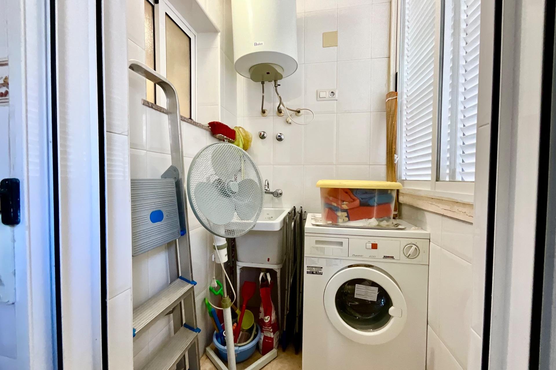 Revânzare - Apartament -
Torrevieja - PARQUE DE LAS NACIONES