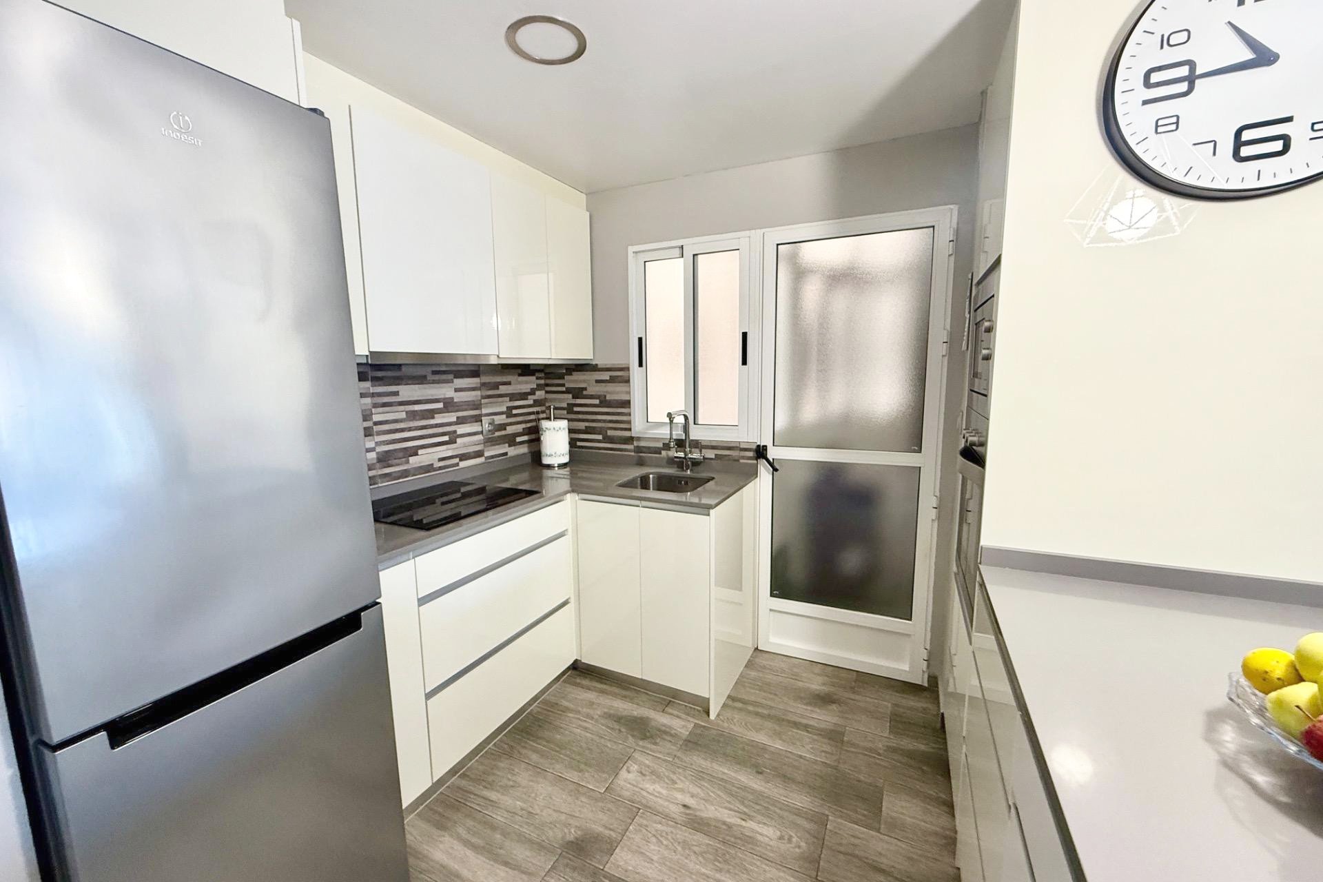 Revânzare - Apartament -
Torrevieja - PARQUE DE LAS NACIONES