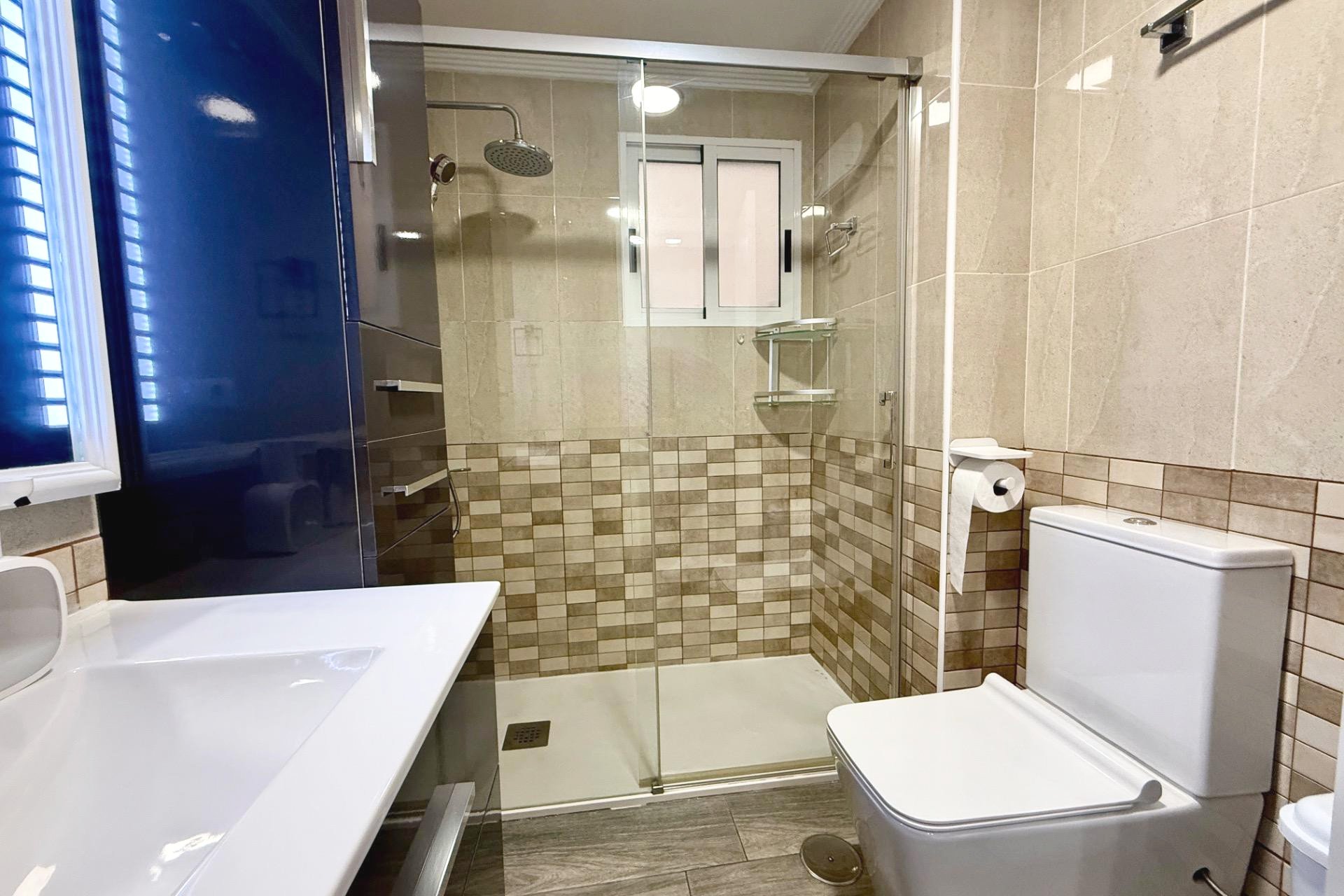 Revânzare - Apartament -
Torrevieja - PARQUE DE LAS NACIONES