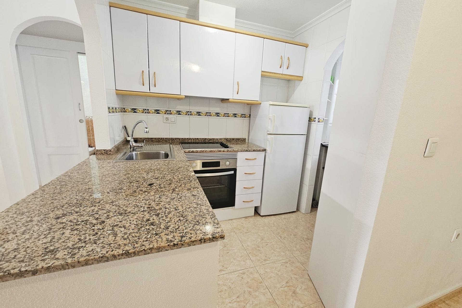 Revânzare - Apartament -
Torrevieja - PARQUE DE LAS NACIONES
