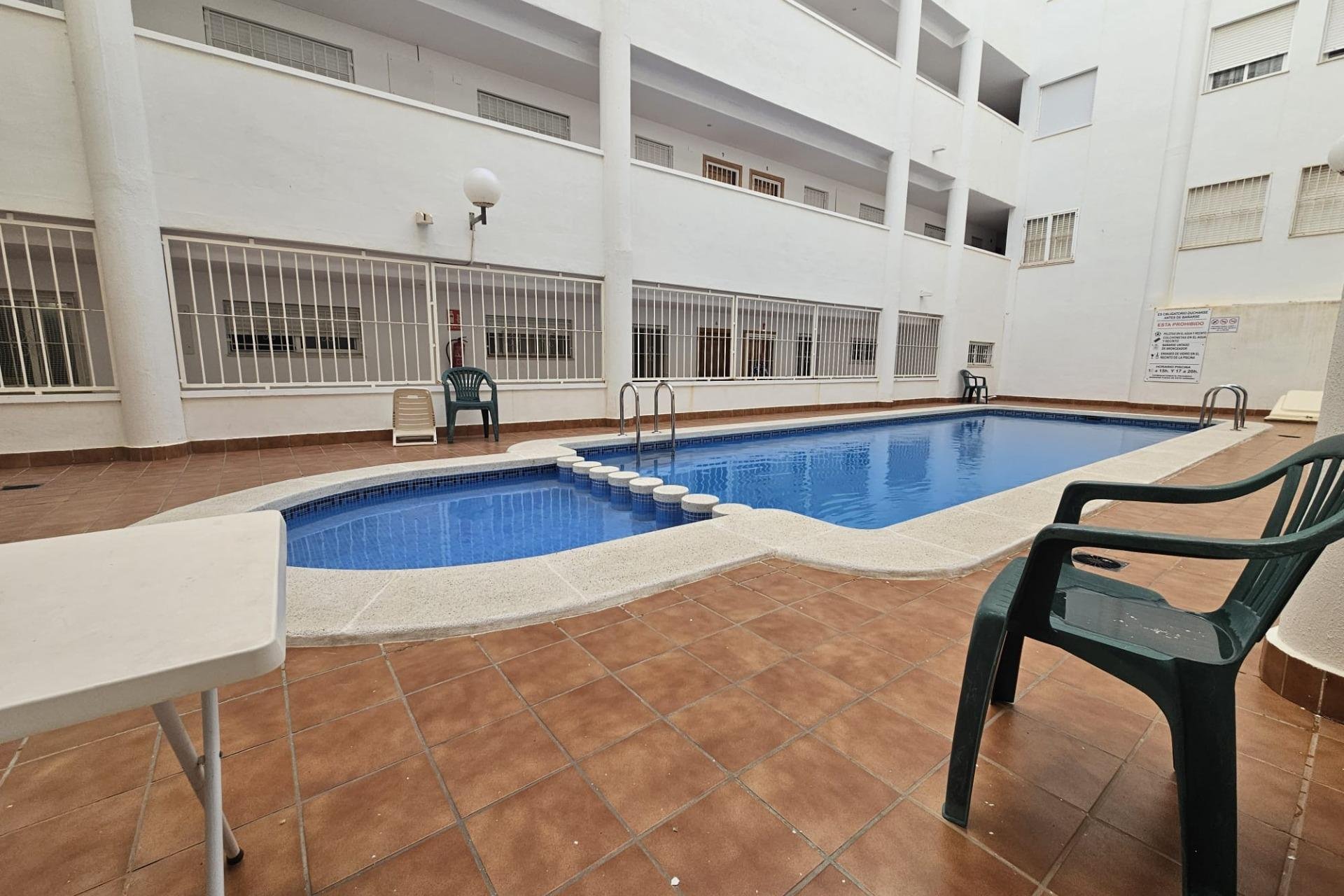 Revânzare - Apartament -
Torrevieja - PARQUE DE LAS NACIONES