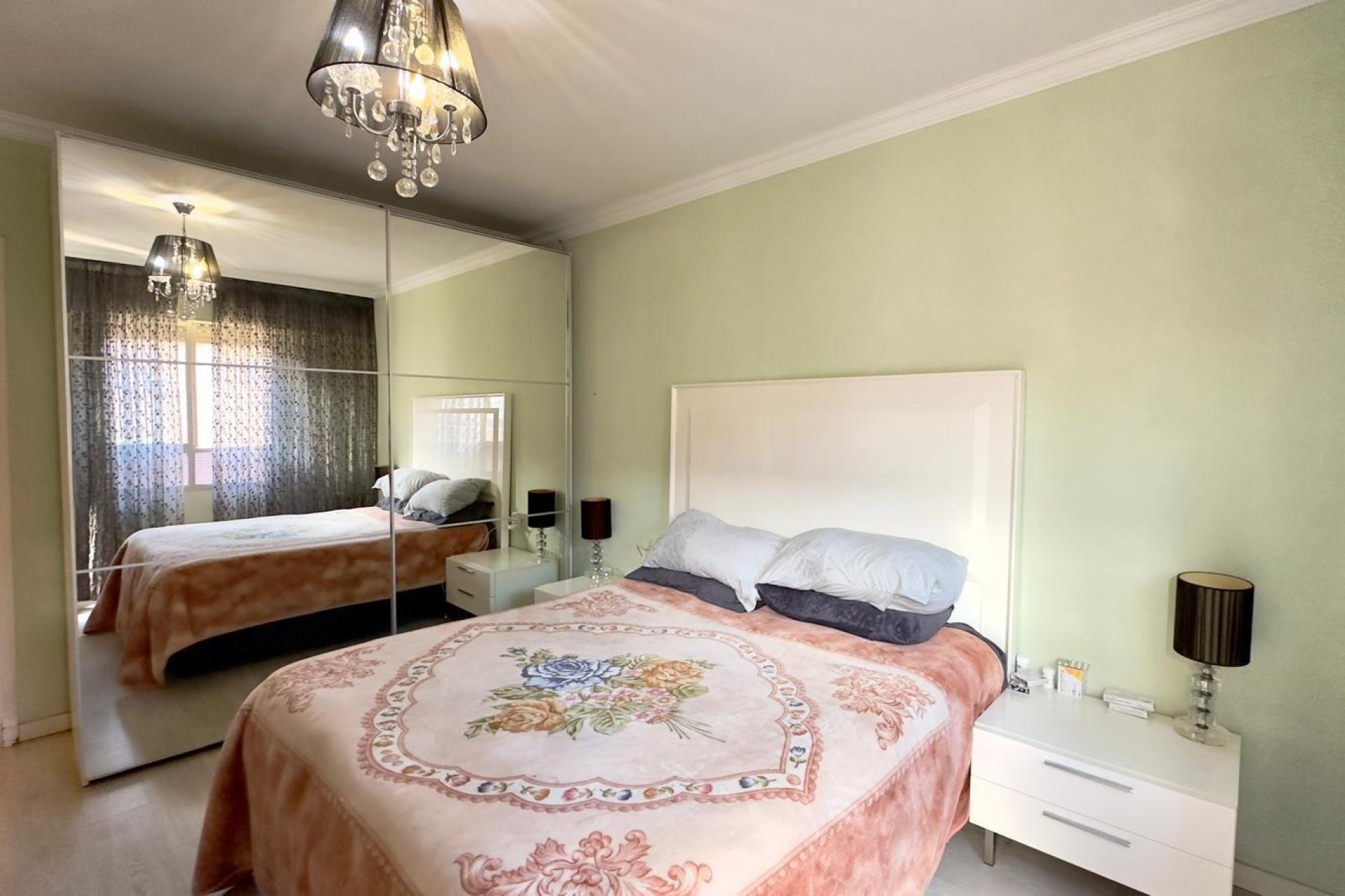 Revânzare - Apartament -
Torrevieja - PARQUE DE LAS NACIONES