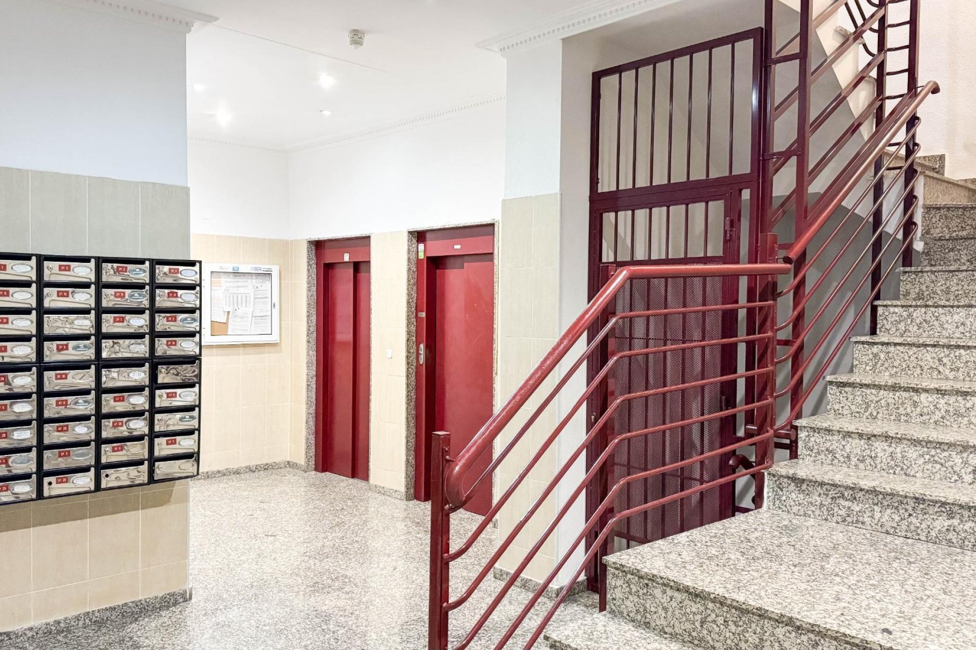 Revânzare - Apartament -
Torrevieja - PARQUE DE LAS NACIONES