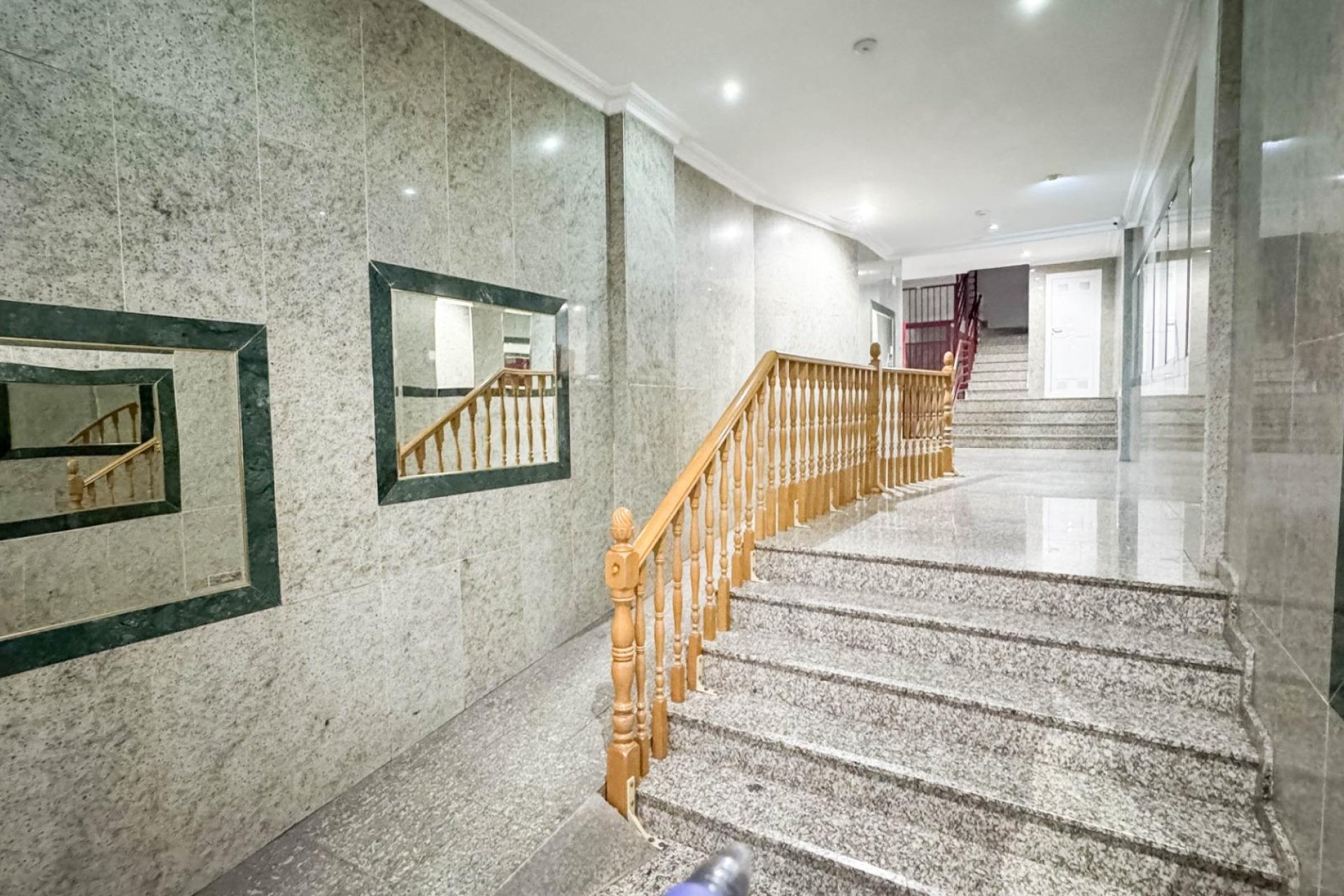 Revânzare - Apartament -
Torrevieja - PARQUE DE LAS NACIONES