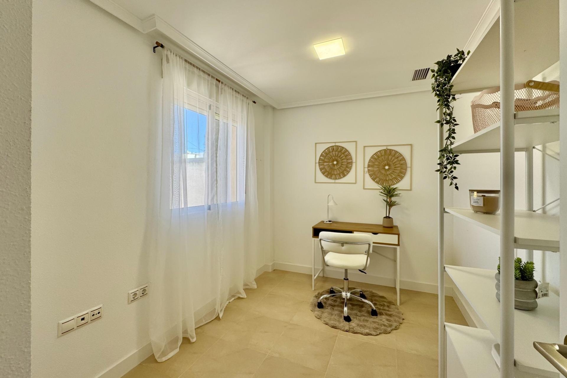 Revânzare - Apartament -
Torrevieja - PARQUE DE LAS NACIONES