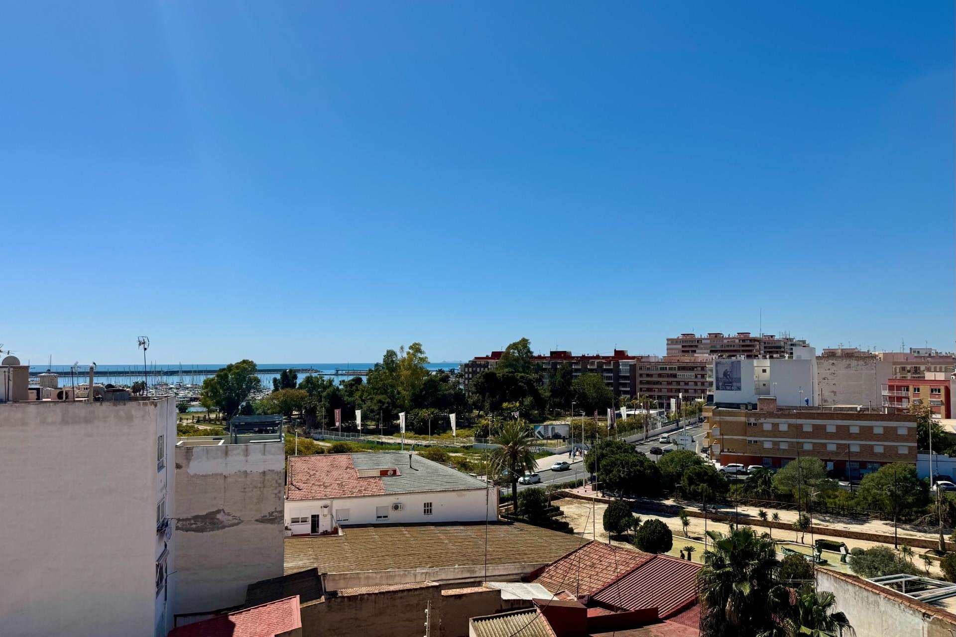 Revânzare - Apartament -
Torrevieja - PARQUE DE LAS NACIONES