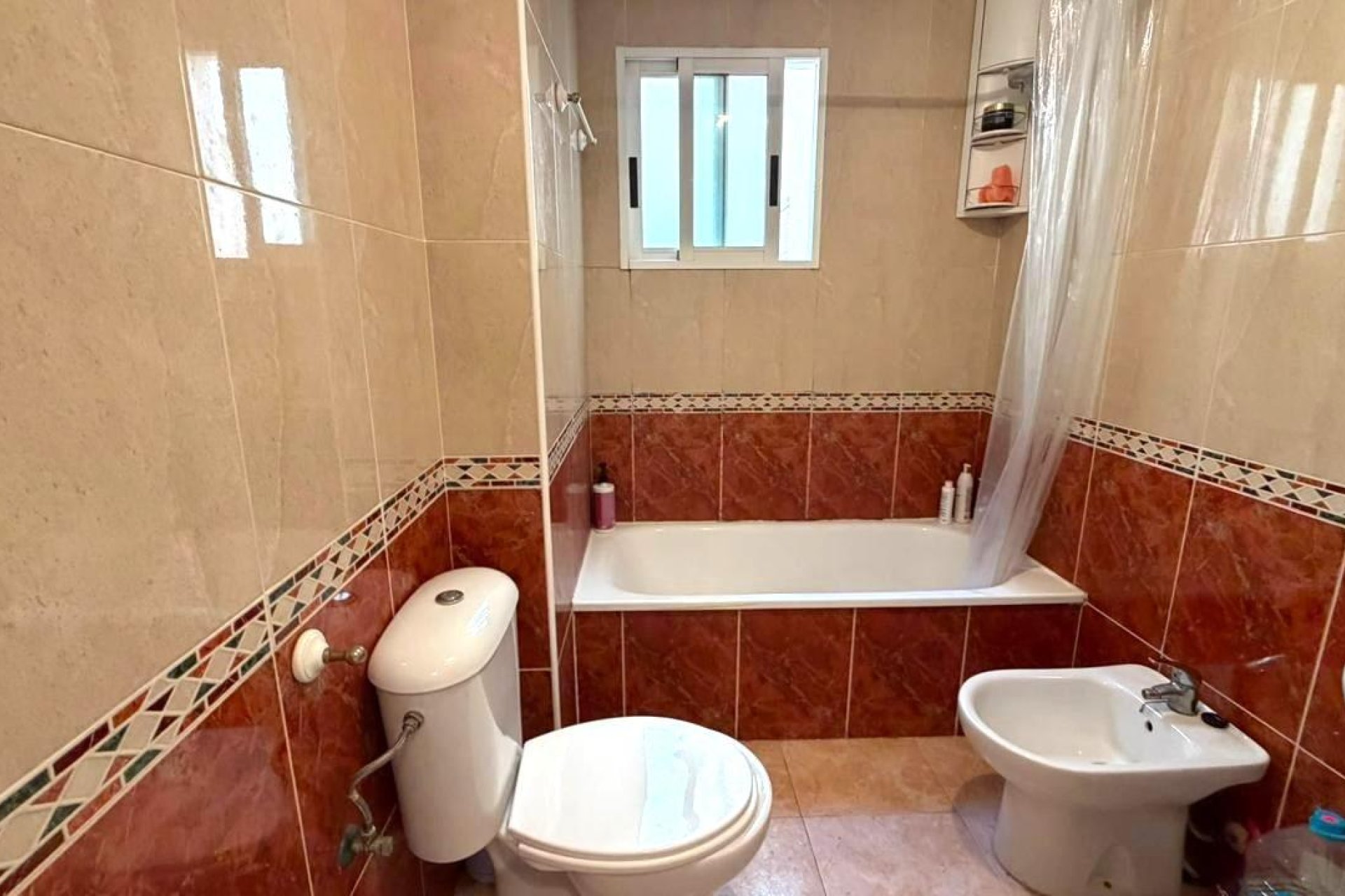 Revânzare - Apartament -
Torrevieja - PARQUE DE LAS NACIONES