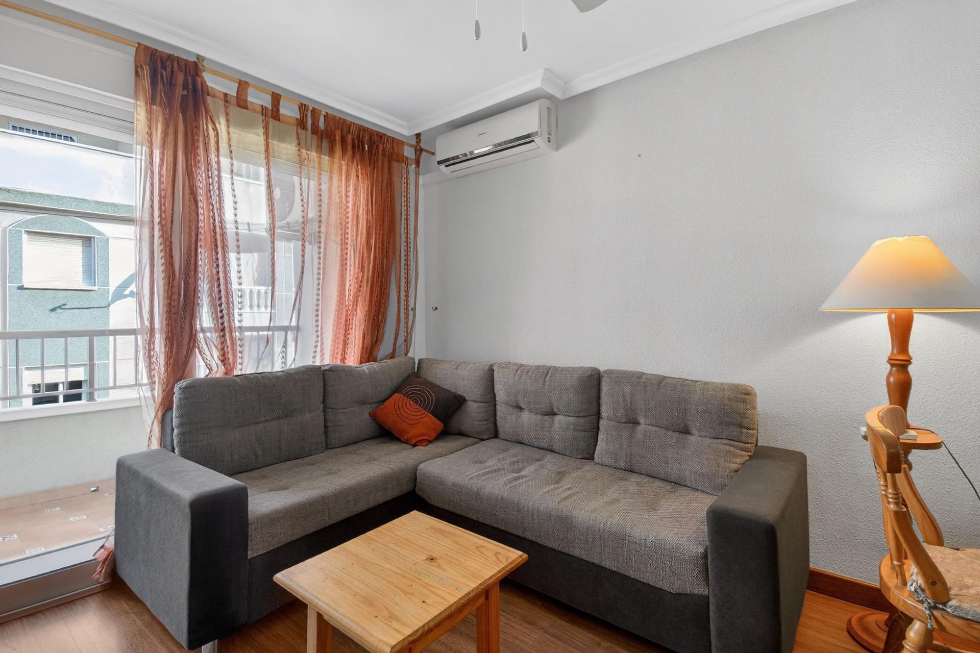 Revânzare - Apartament -
Torrevieja - PARQUE DE LAS NACIONES