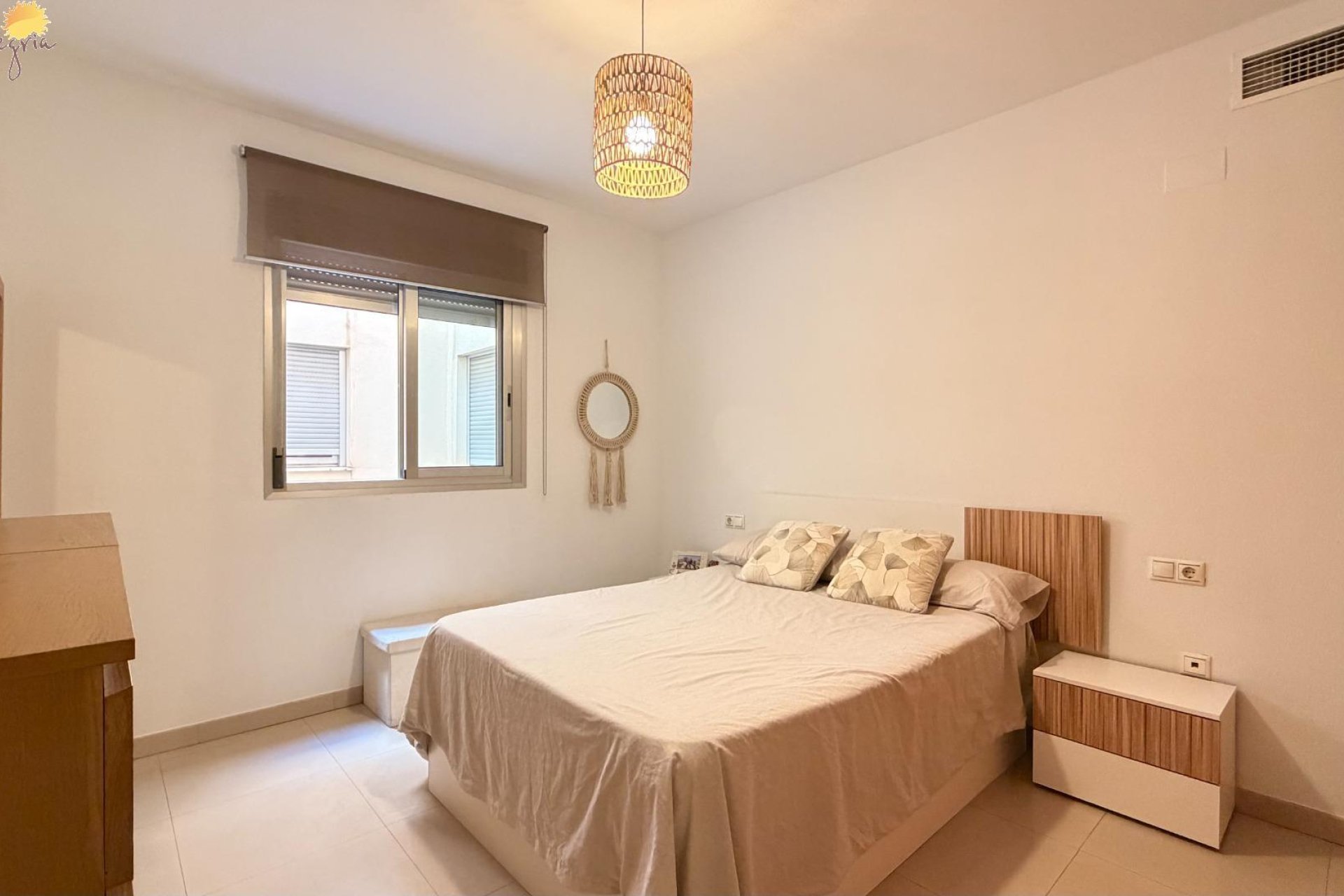 Revânzare - Apartament -
Torrevieja - PARQUE DE LAS NACIONES