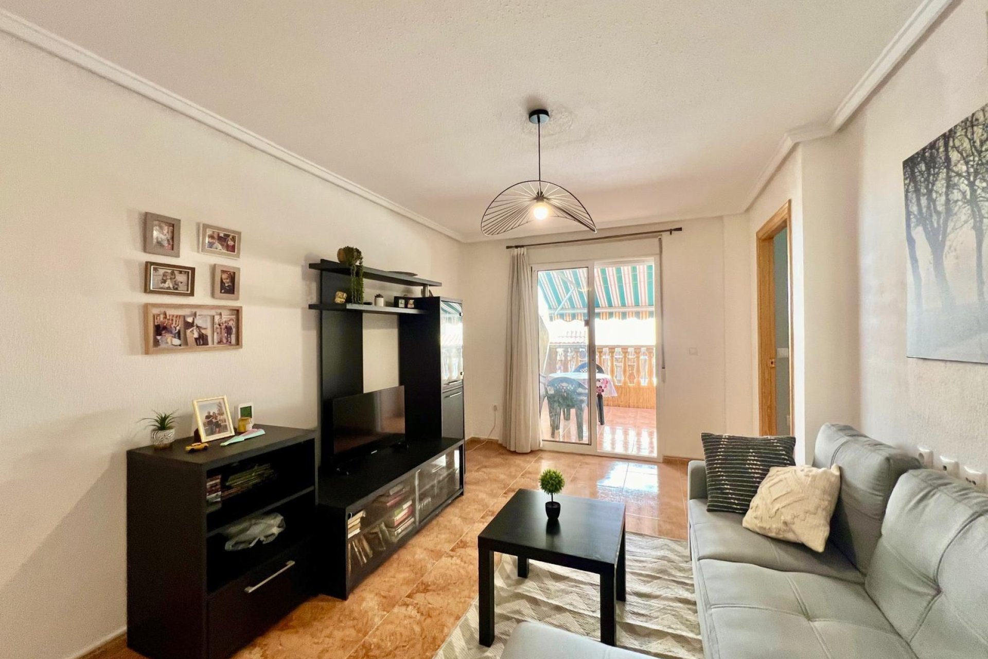 Revânzare - Apartament -
Torrevieja - PARQUE DE LAS NACIONES