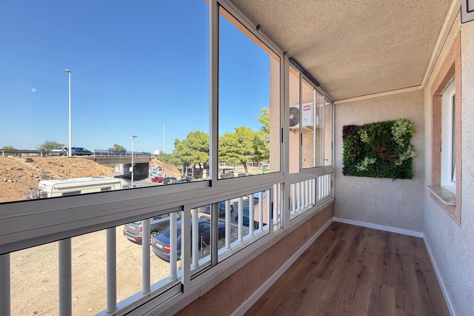 Revânzare - Apartament -
Torrevieja - PARQUE DE LAS NACIONES