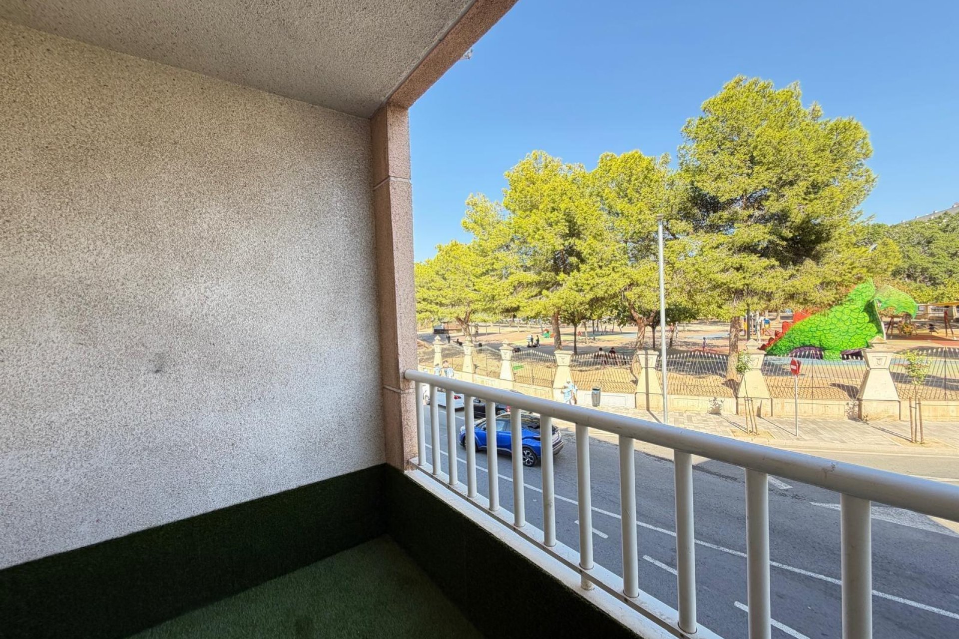 Revânzare - Apartament -
Torrevieja - PARQUE DE LAS NACIONES