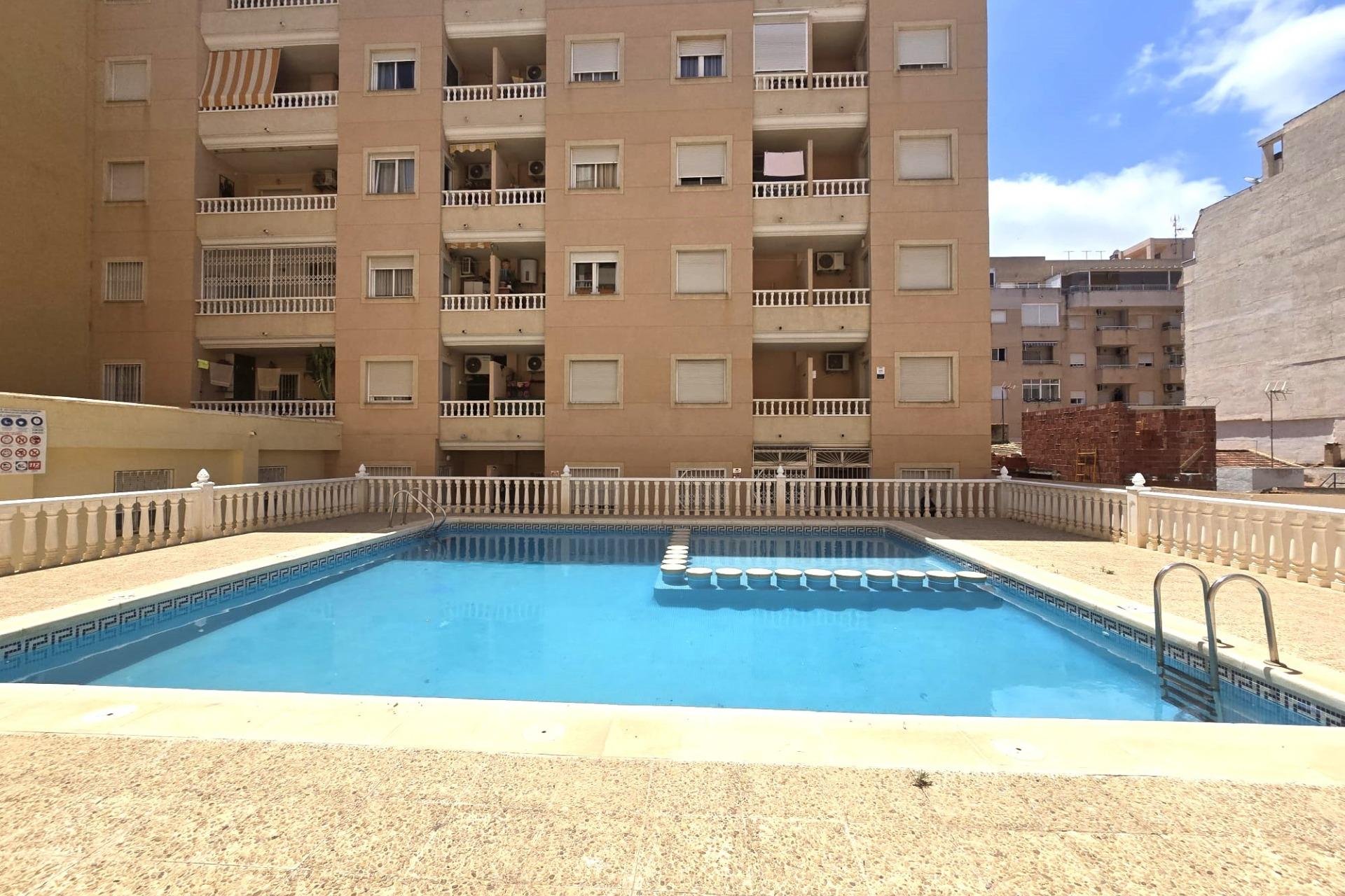 Revânzare - Apartament -
Torrevieja - Parque Las Naciones