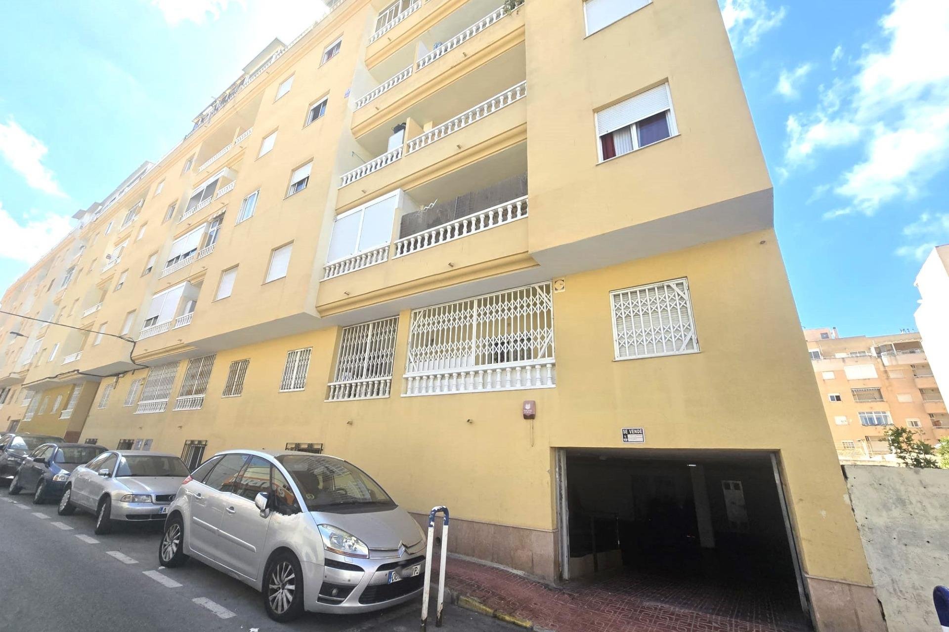 Revânzare - Apartament -
Torrevieja - Parque Las Naciones
