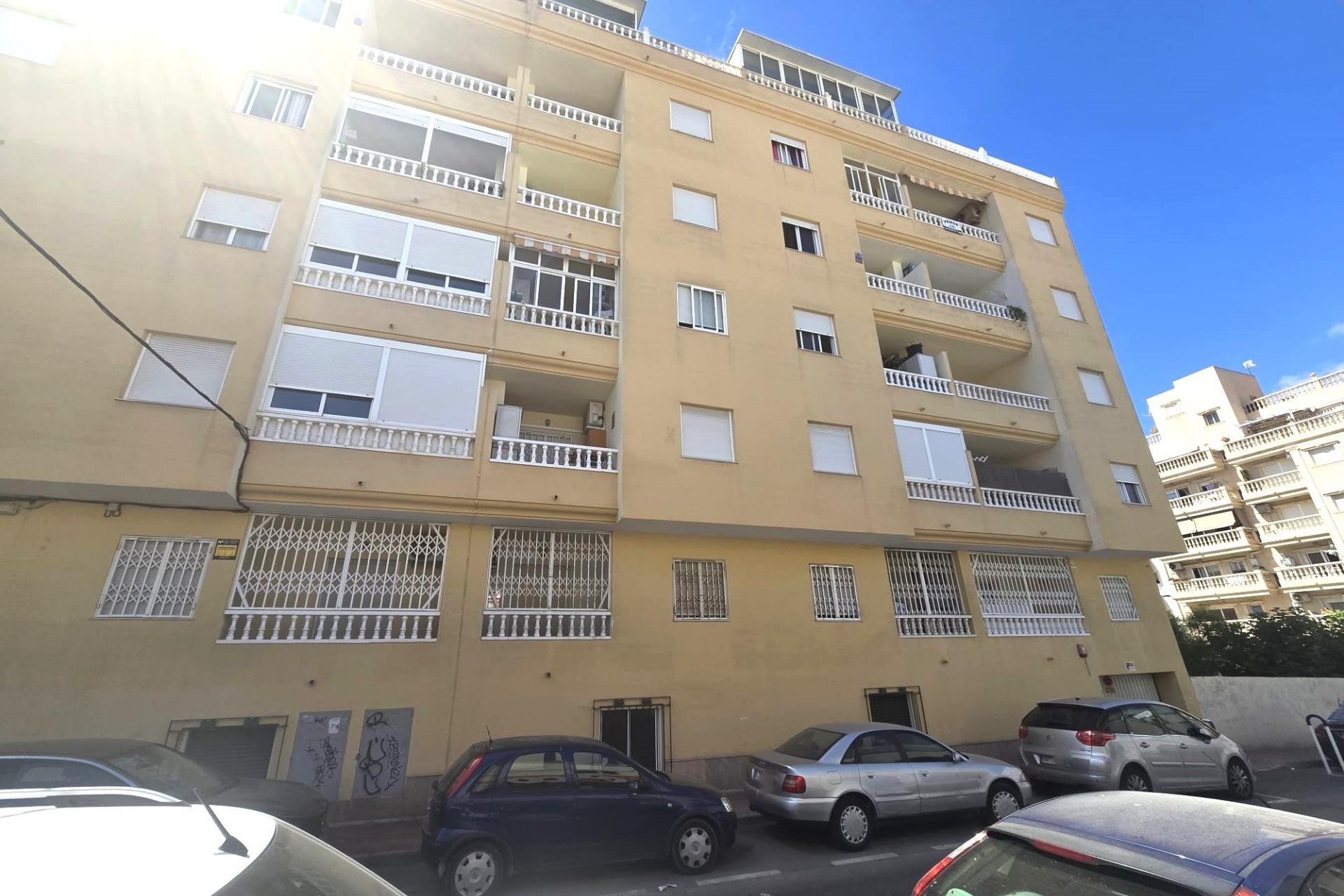 Revânzare - Apartament -
Torrevieja - Parque Las Naciones