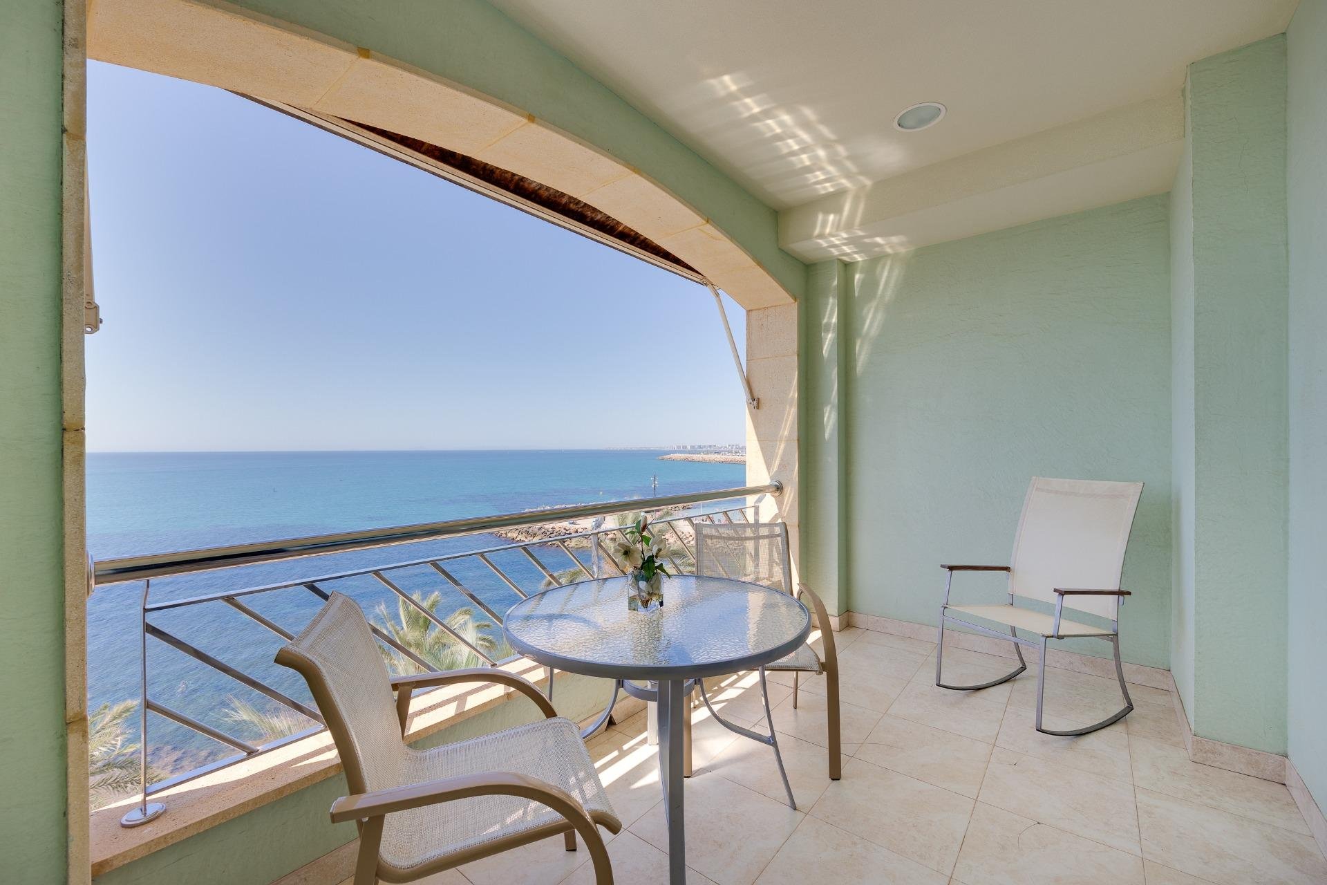 Revânzare - Apartament -
Torrevieja - Paseo Maritimo