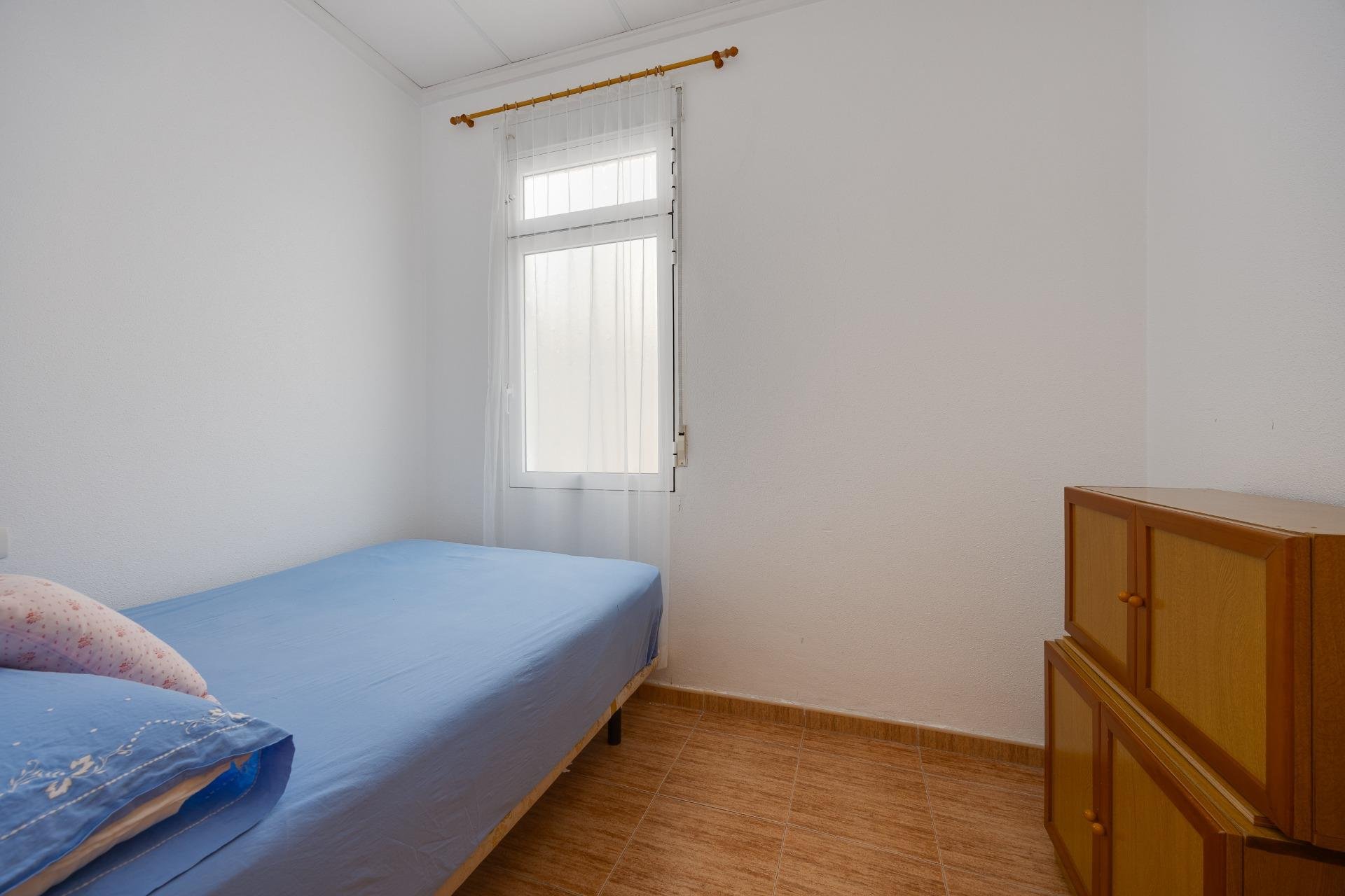 Revânzare - Apartament -
Torrevieja - Paseo Maritimo