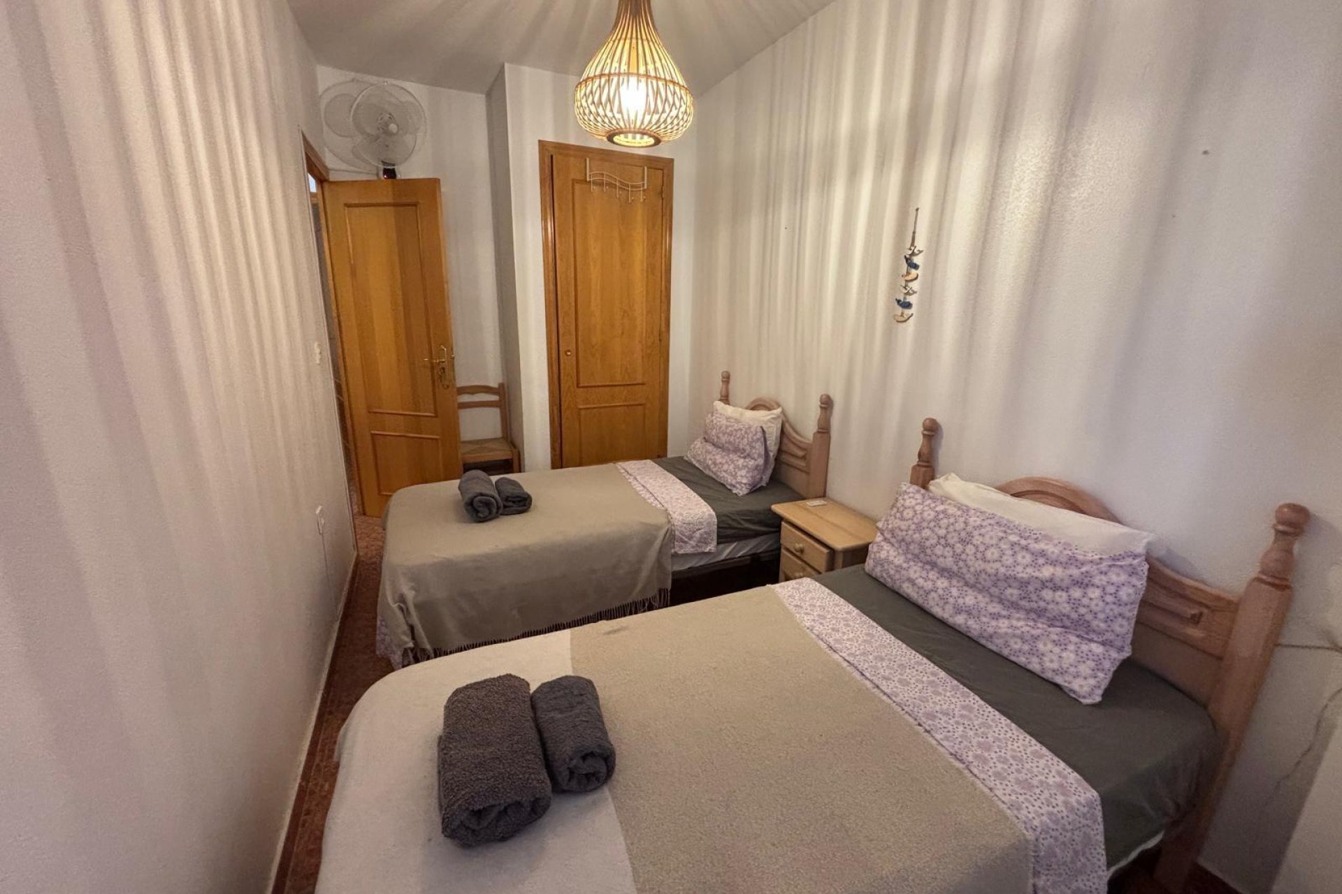 Revânzare - Apartament -
Torrevieja - Playa de los Locos