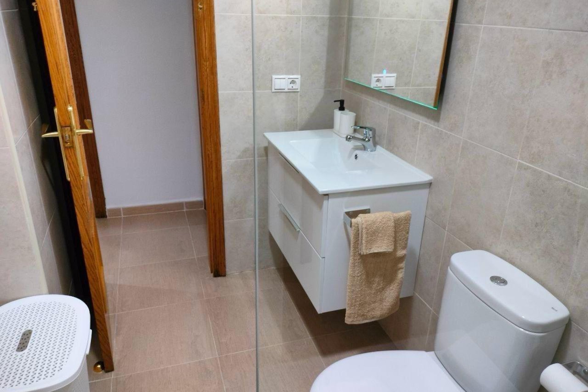 Revânzare - Apartament -
Torrevieja - Playa de los Locos