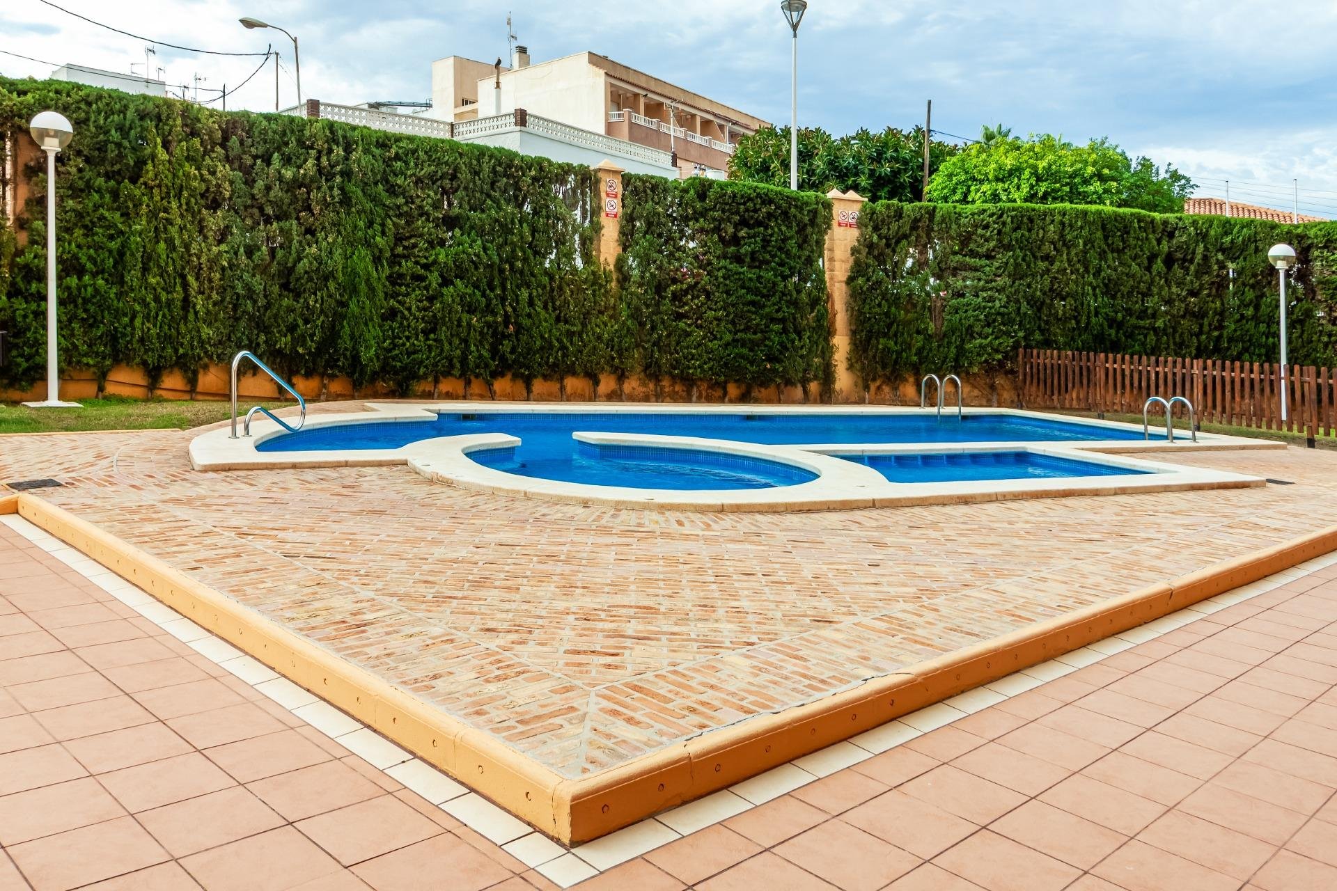 Revânzare - Apartament -
Torrevieja - Playa de los Locos