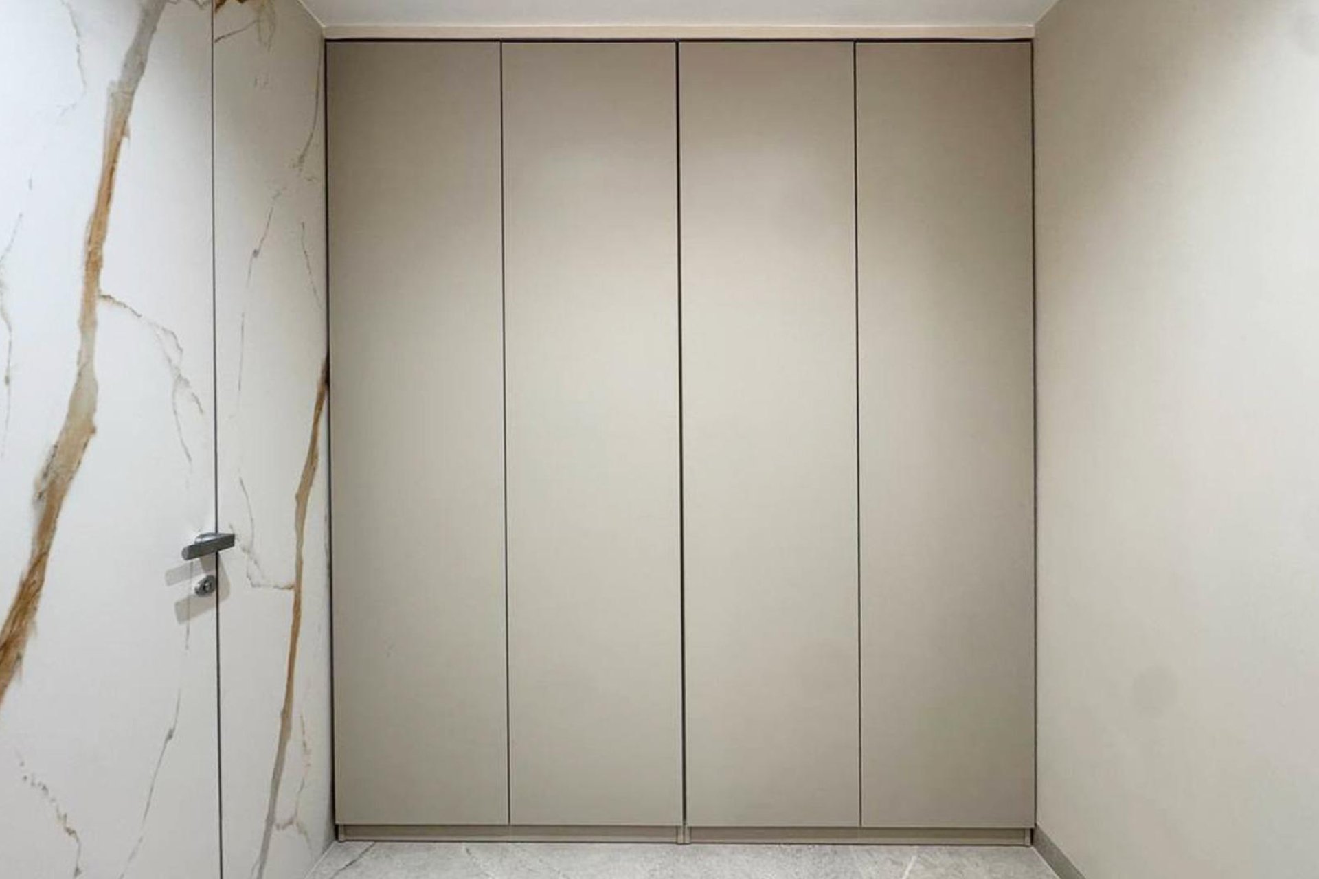 Revânzare - Apartament -
Torrevieja - Playa de los Locos