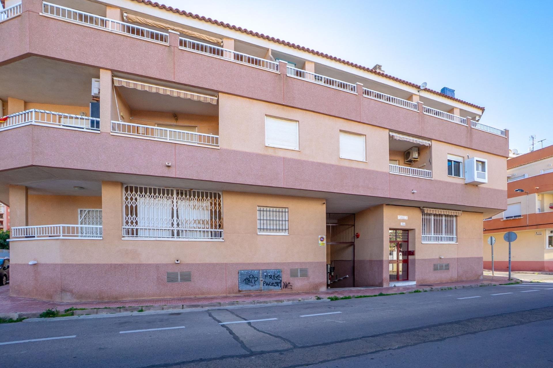 Revânzare - Apartament -
Torrevieja - Playa de los Locos