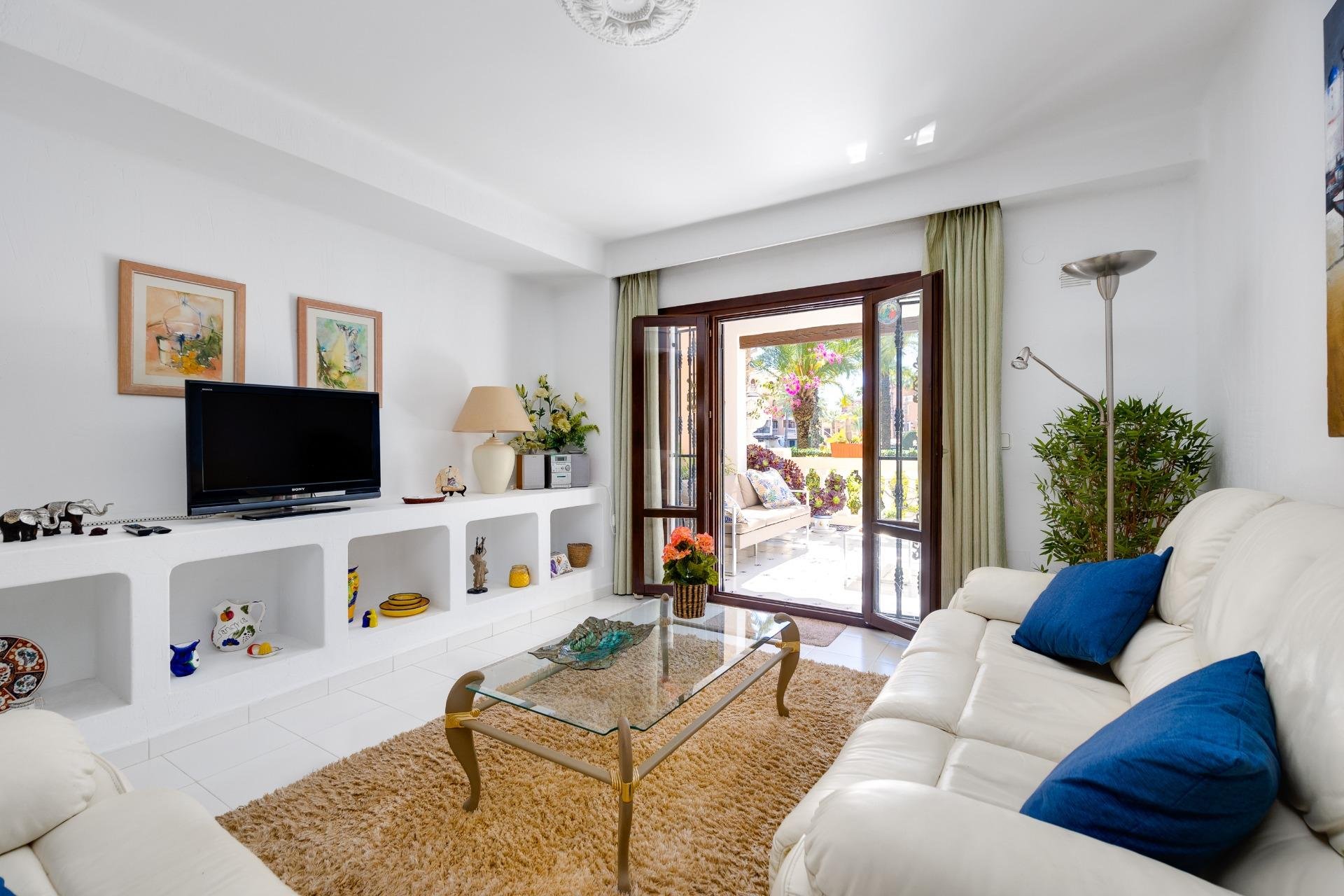 Revânzare - Apartament -
Torrevieja - Playa de los Locos