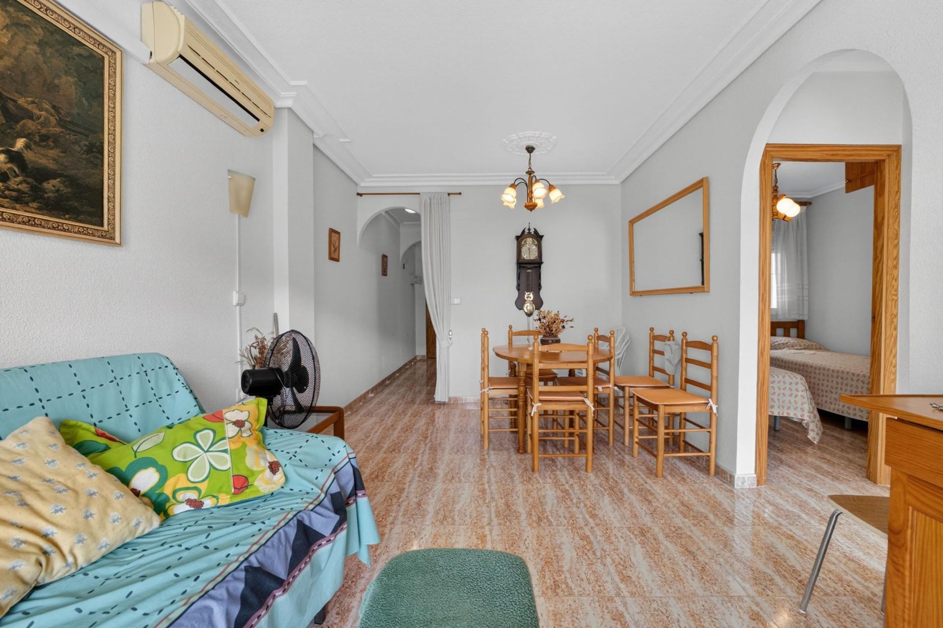 Revânzare - Apartament -
Torrevieja - Playa de los Locos
