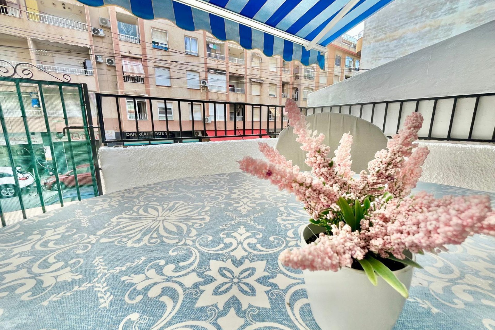 Revânzare - Apartament -
Torrevieja - Playa de los Locos
