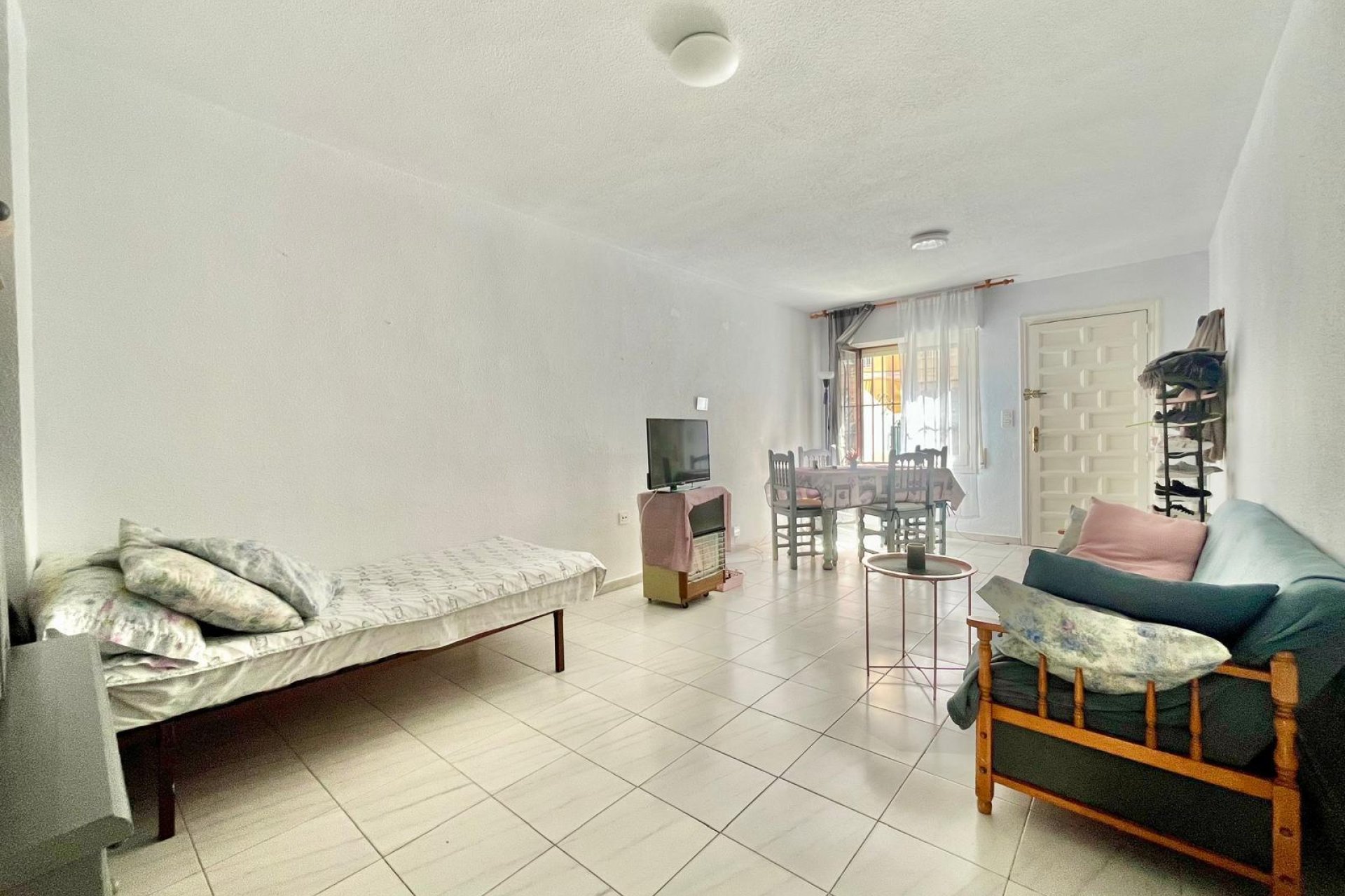 Revânzare - Apartament -
Torrevieja - Playa de los Locos