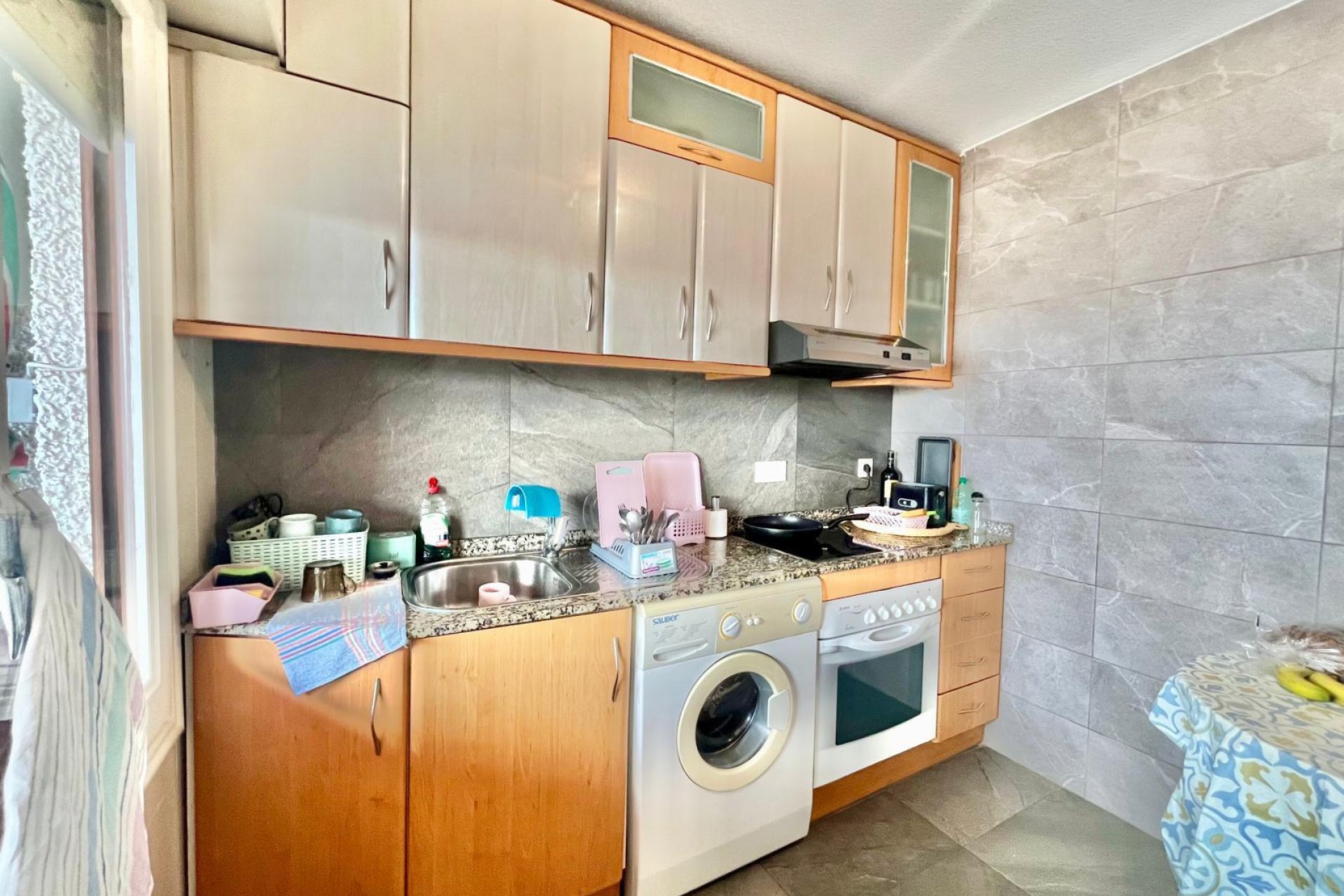 Revânzare - Apartament -
Torrevieja - Playa de los Locos