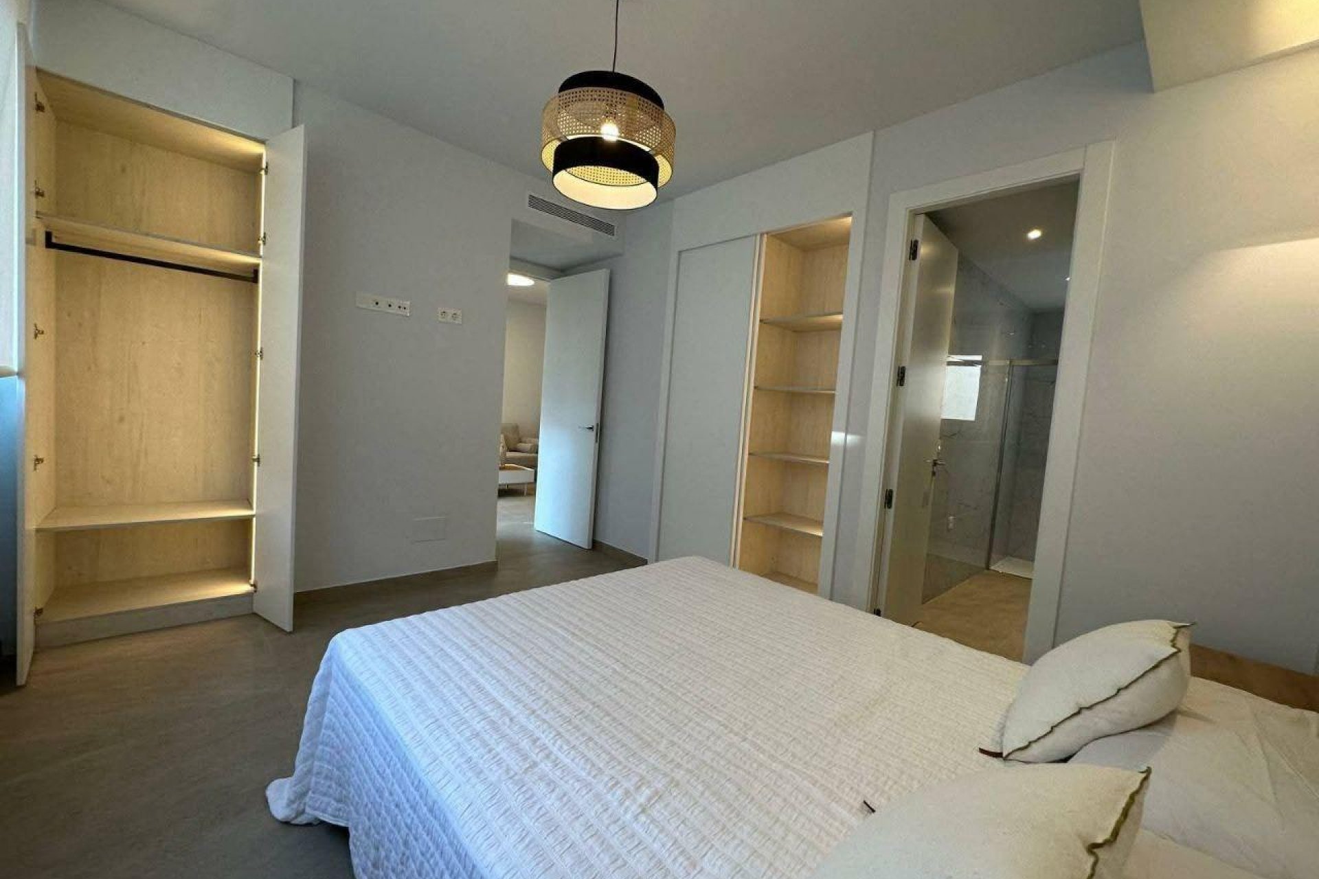 Revânzare - Apartament -
Torrevieja - Playa de los Locos