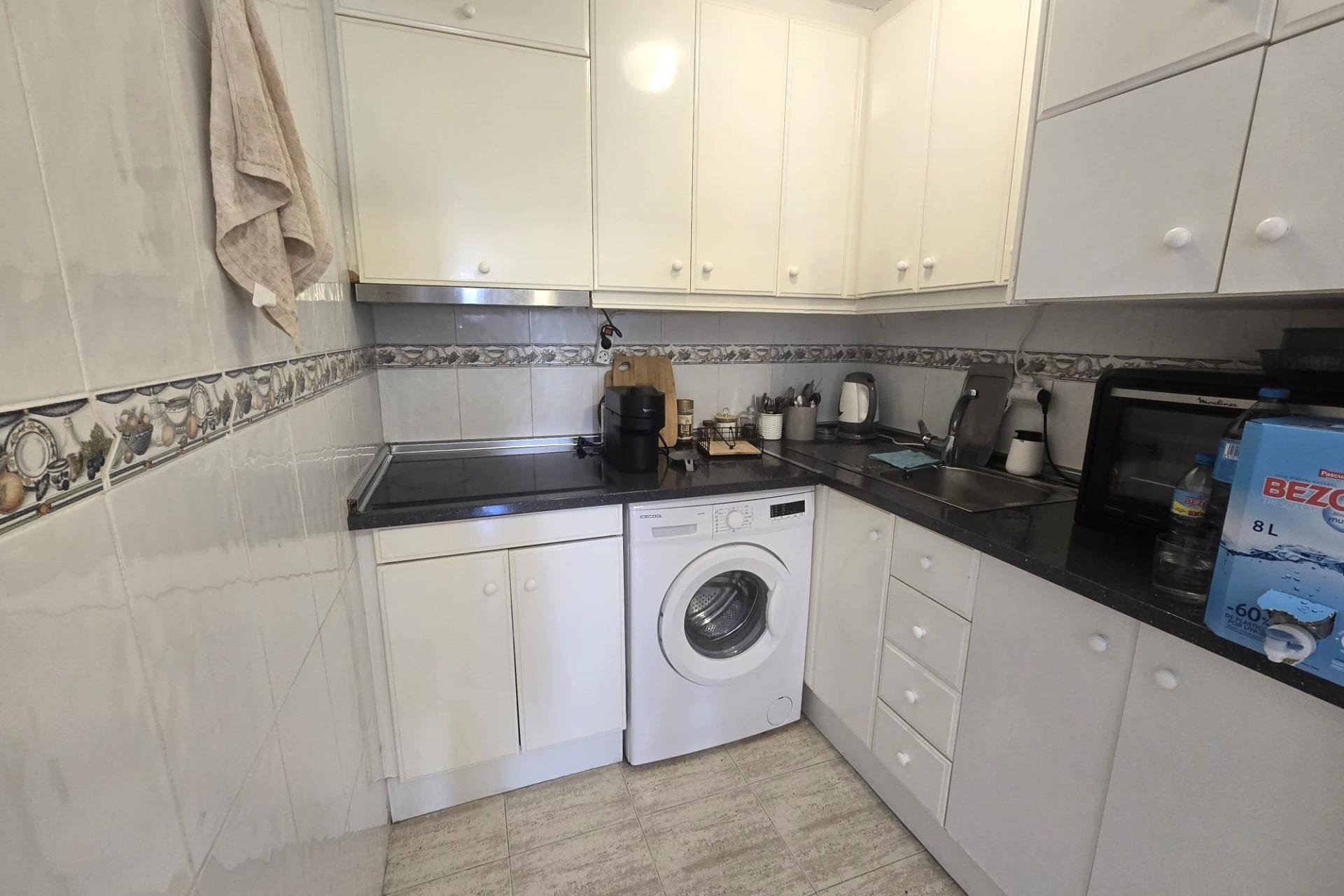 Revânzare - Apartament -
Torrevieja - Playa de los Locos