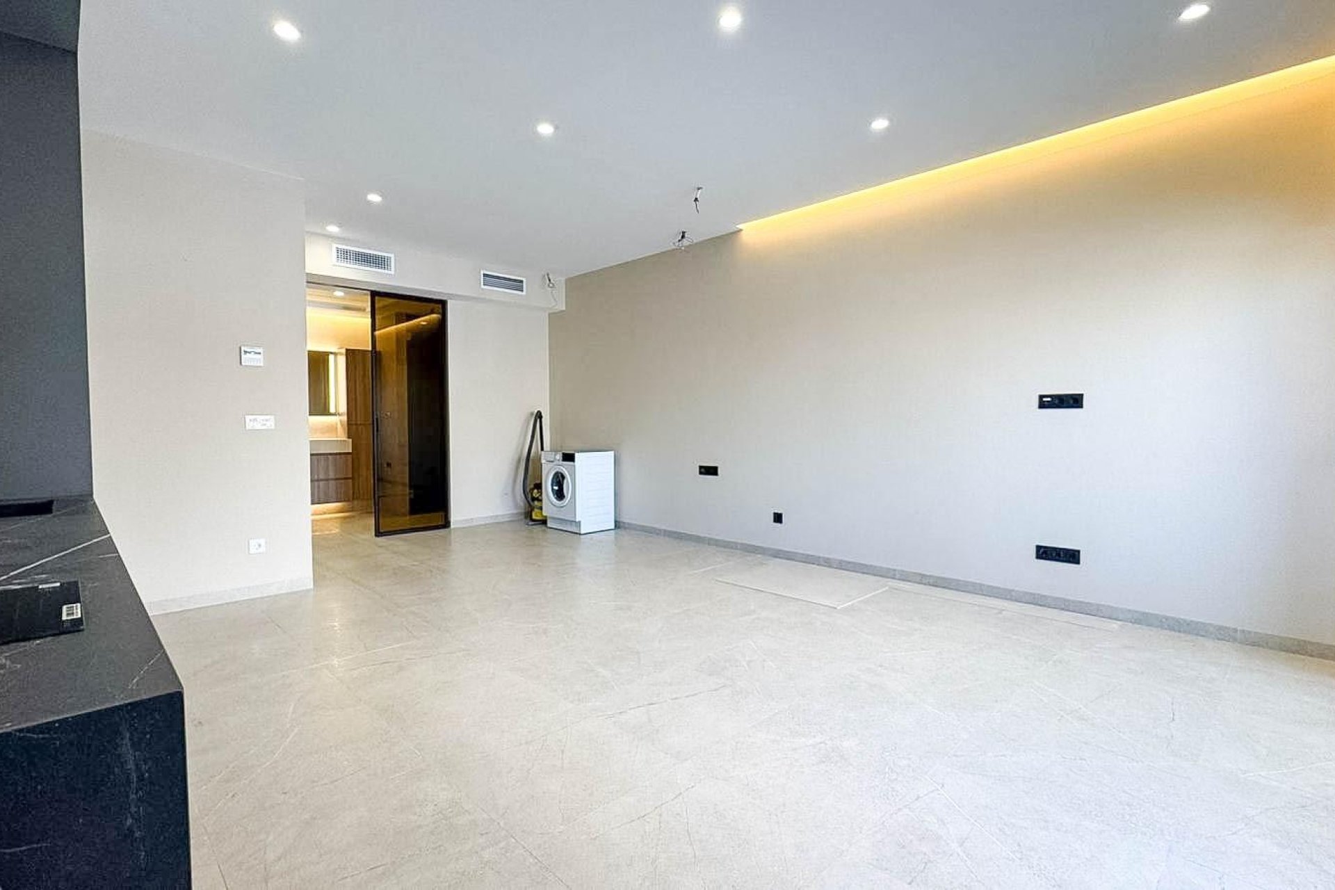 Revânzare - Apartament -
Torrevieja - Playa de los Locos