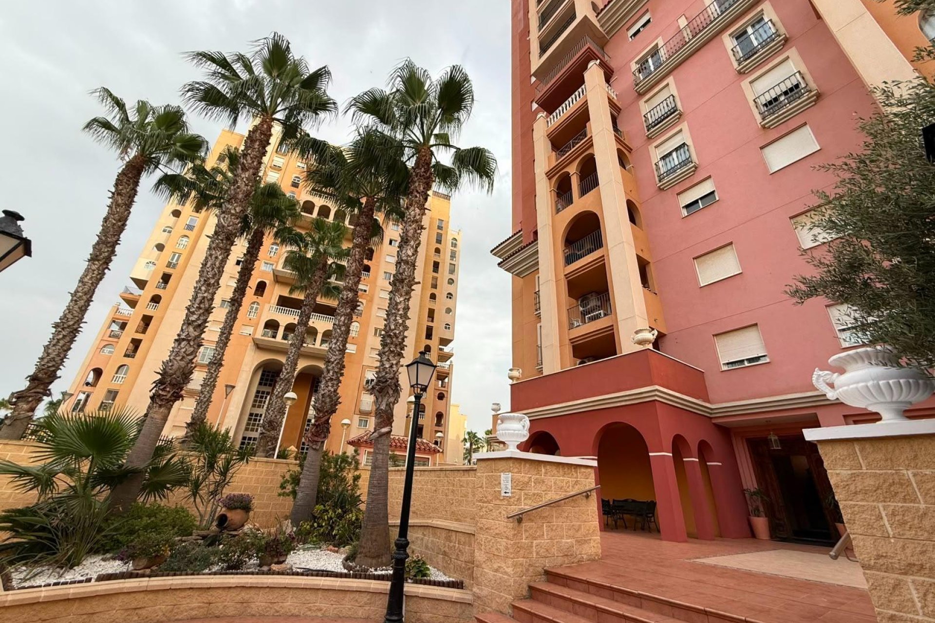 Revânzare - Apartament -
Torrevieja - Playa de los Locos